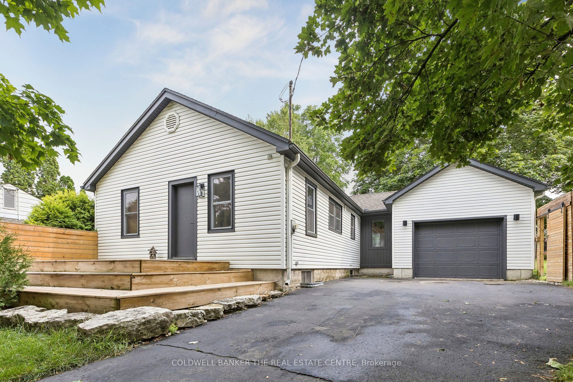 37 Fifth Avenue Property Photo 1