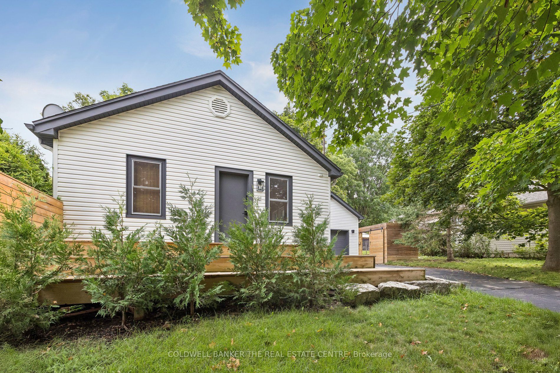 37 Fifth Avenue Property Photo 2