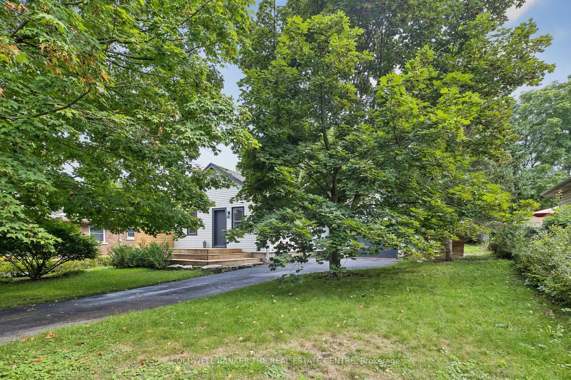 37 Fifth Avenue Property Photo 3