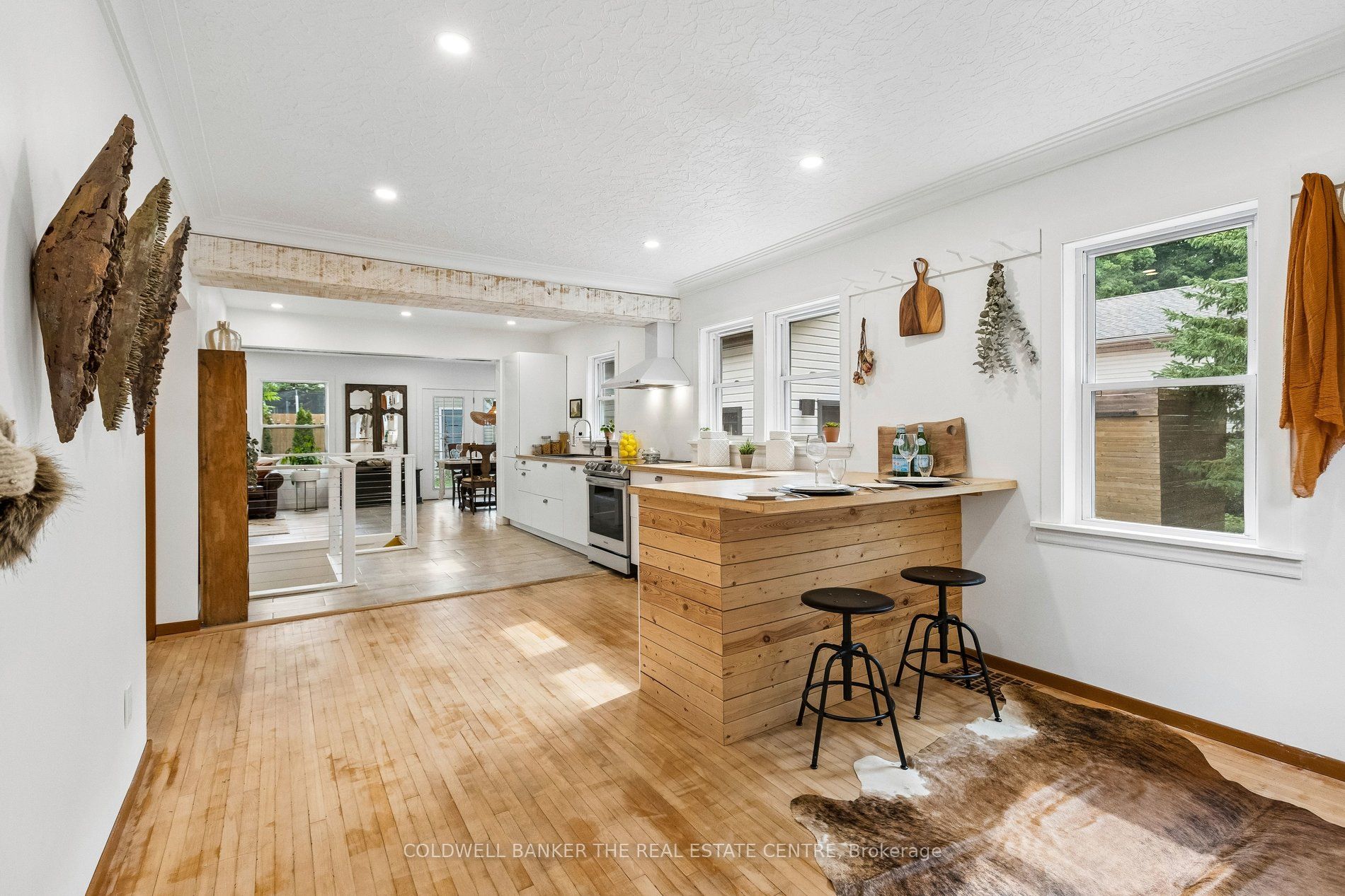 37 Fifth Avenue Property Photo 9