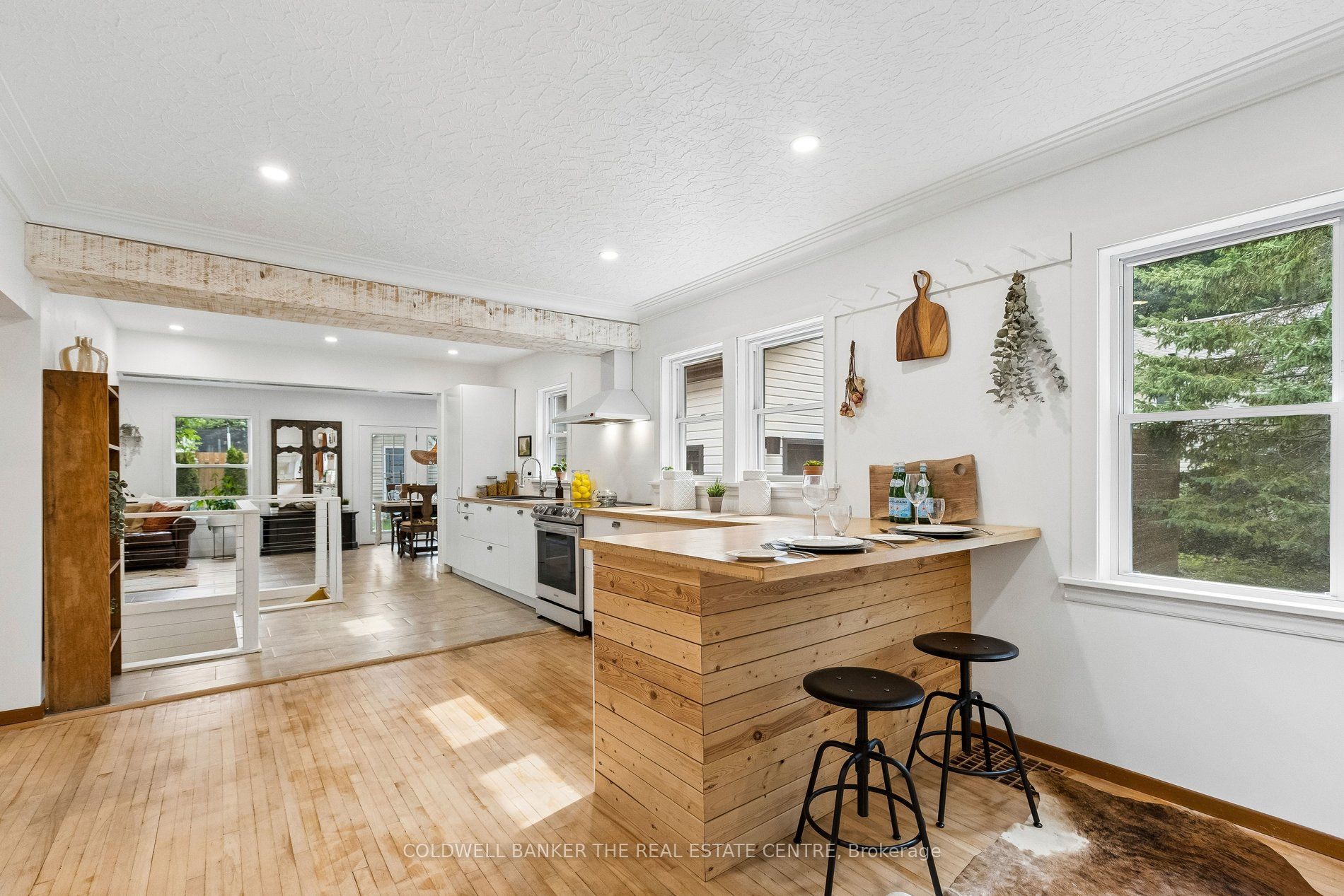 37 Fifth Avenue Property Photo 11