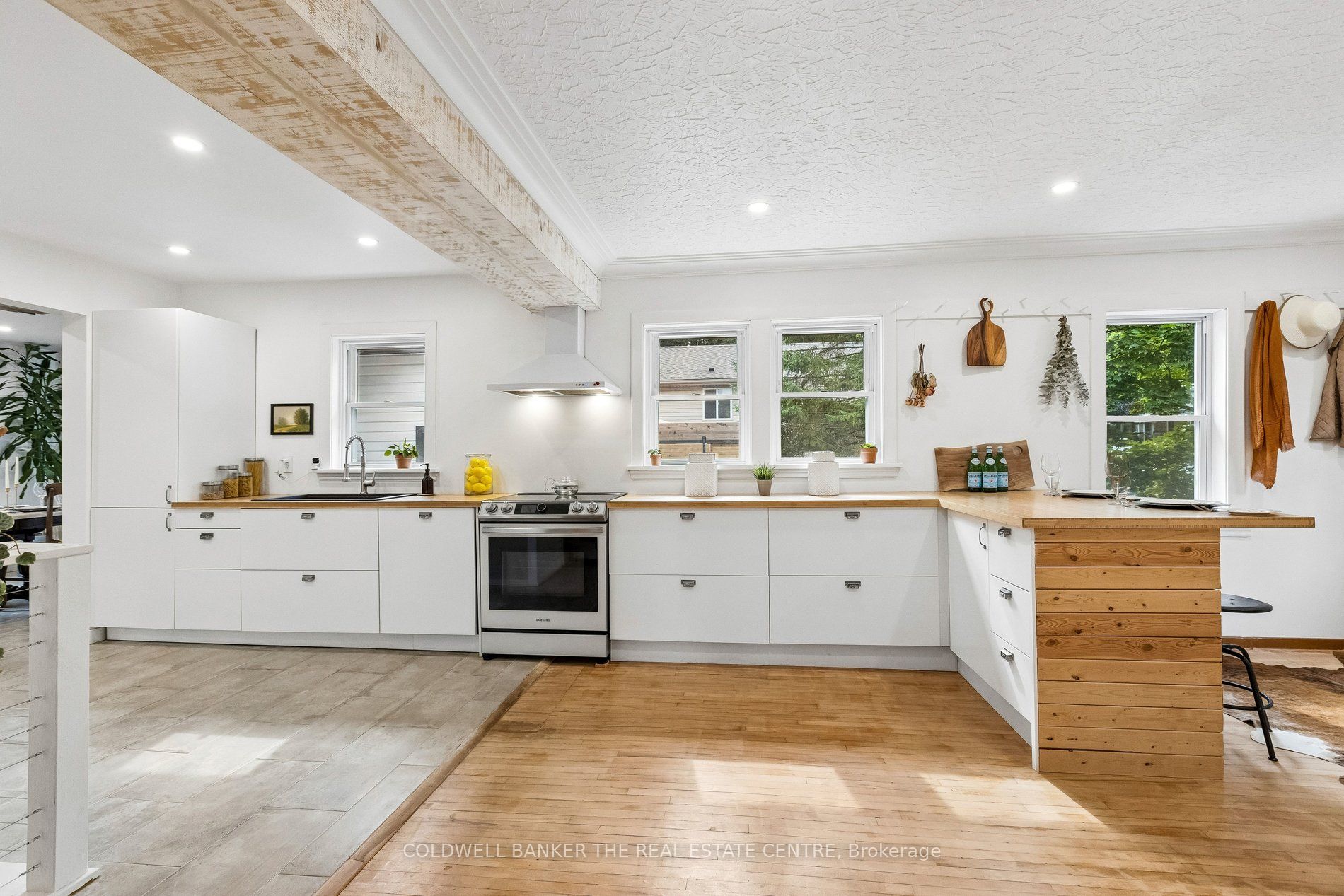 37 Fifth Avenue Property Photo 13