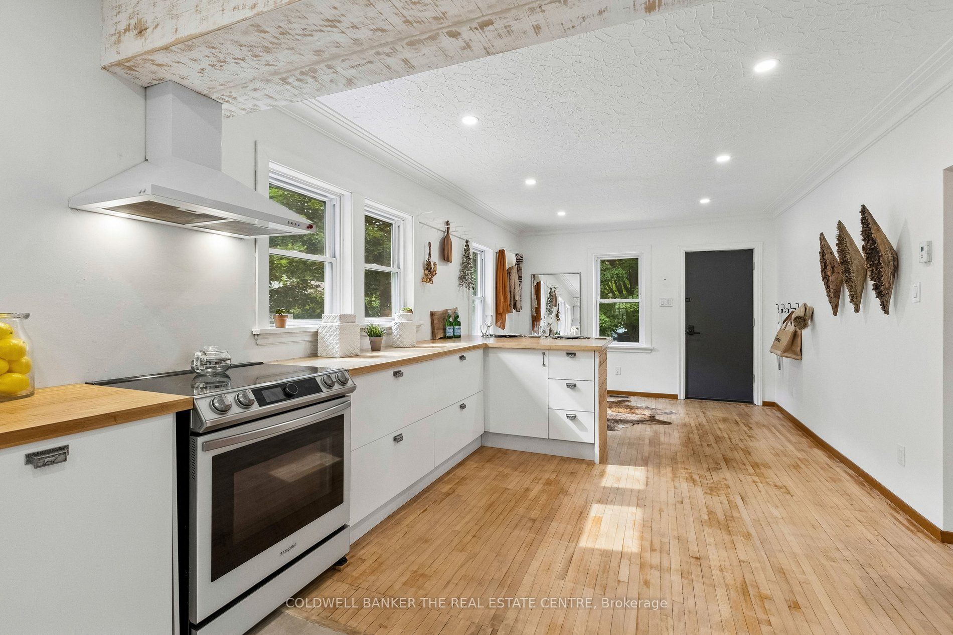37 Fifth Avenue Property Photo 14