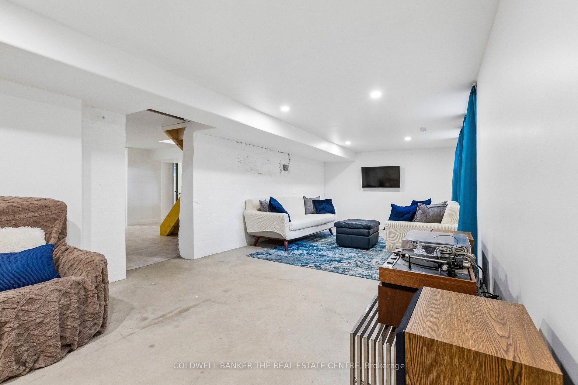 37 Fifth Avenue Property Photo 37