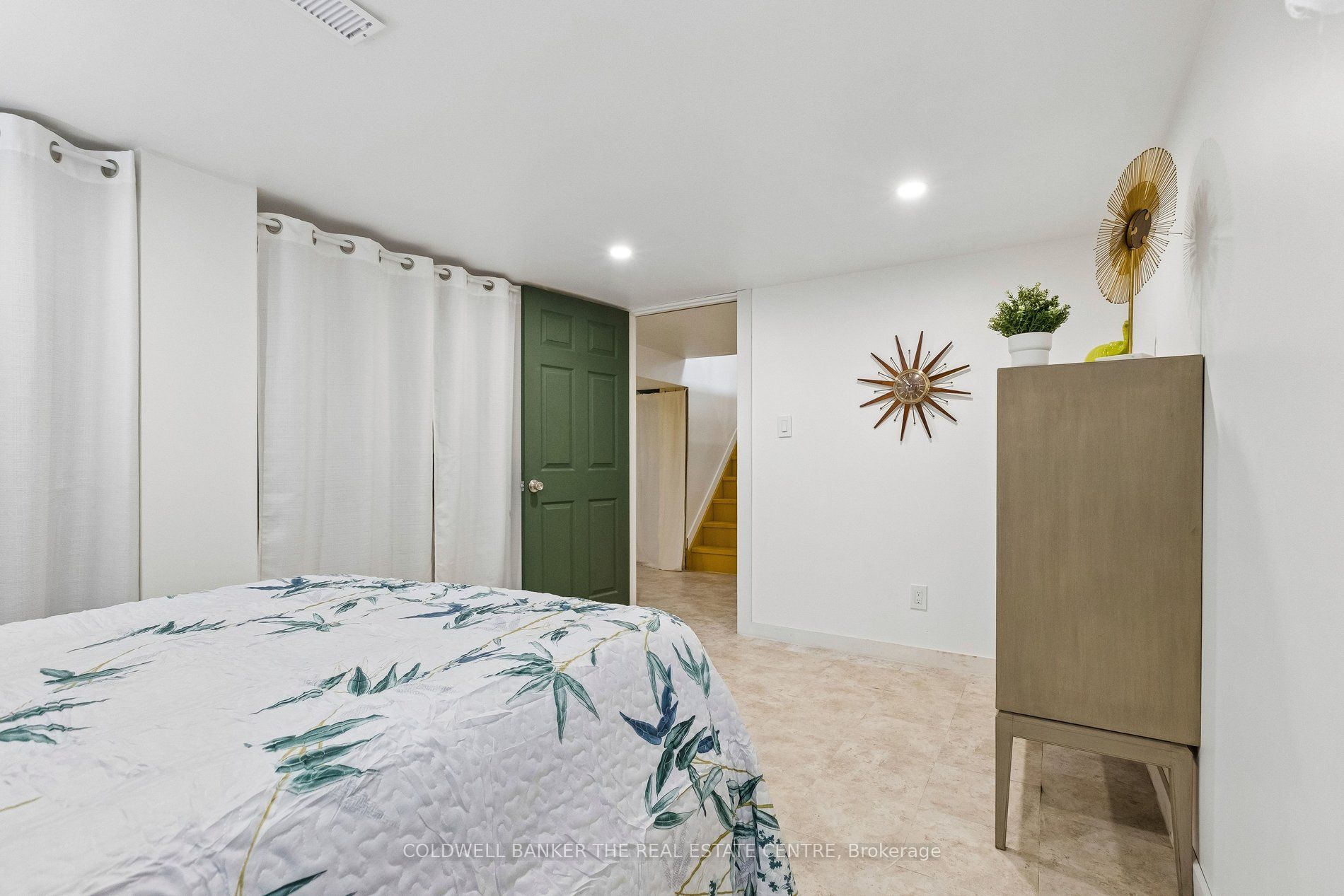 37 Fifth Avenue Property Photo 40