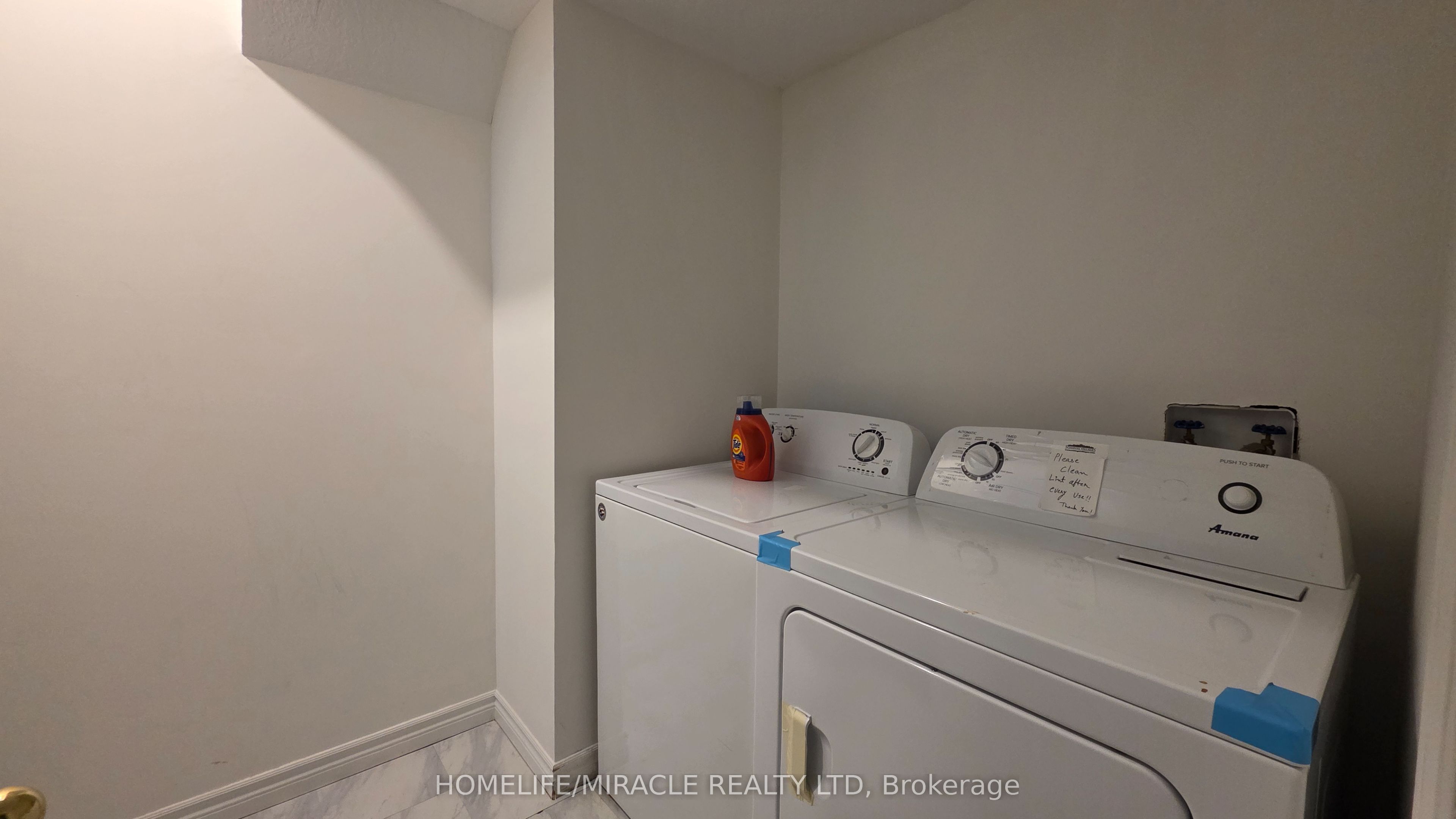 32 Mowat Boulevard 38 Property Photo 17