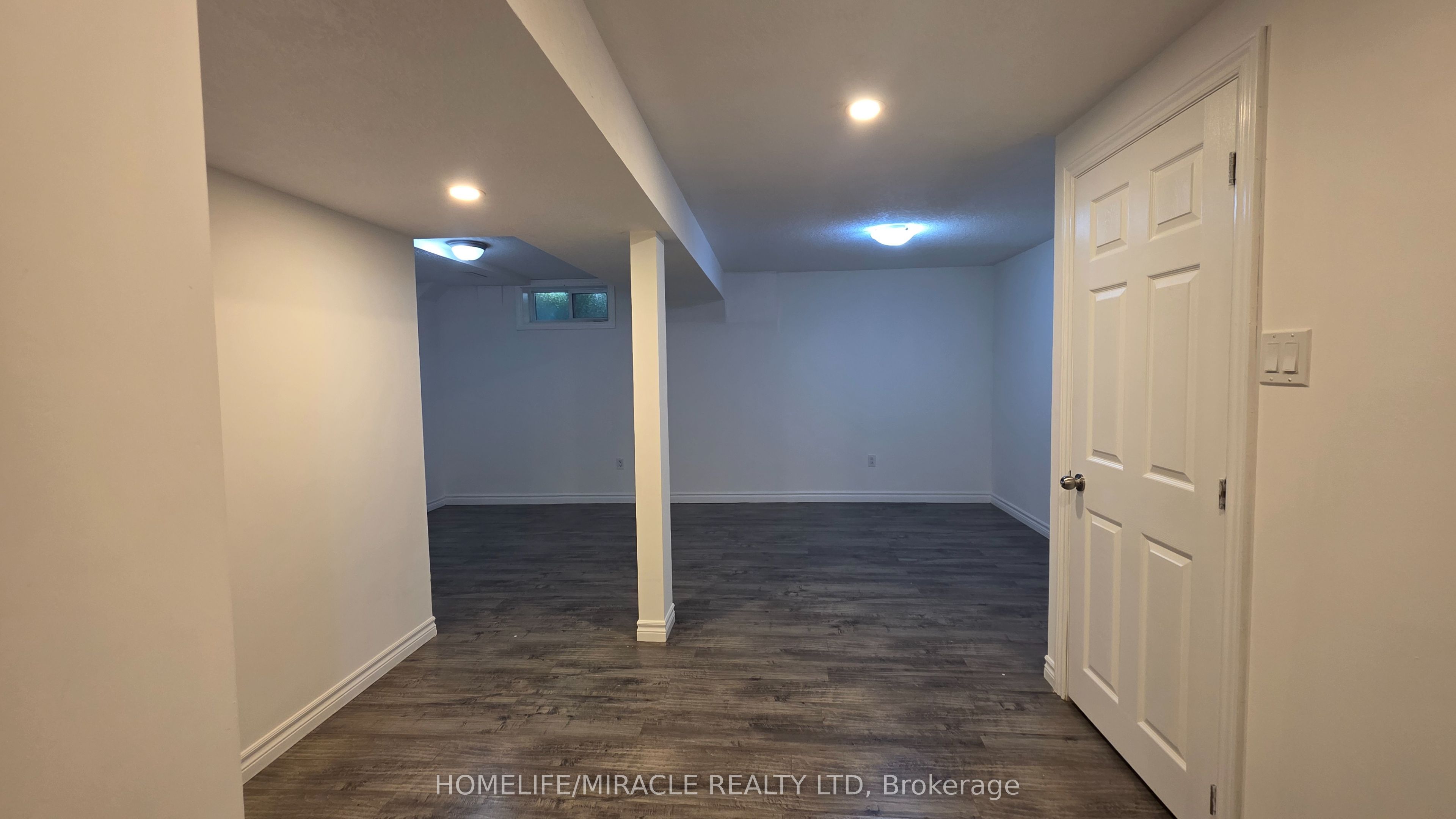 32 Mowat Boulevard 38 Property Photo 25