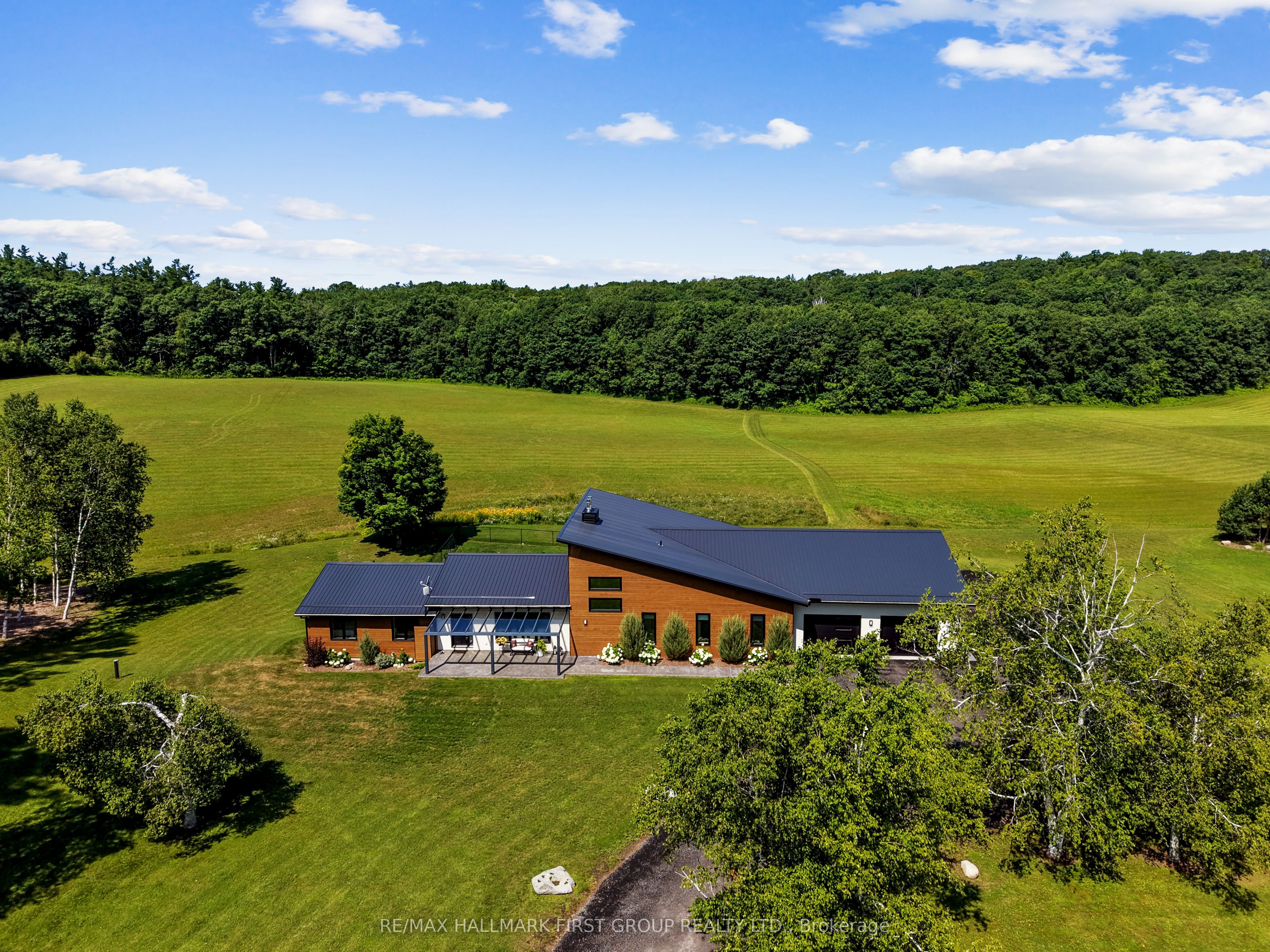 4566 Harwood Road Property Photo 1