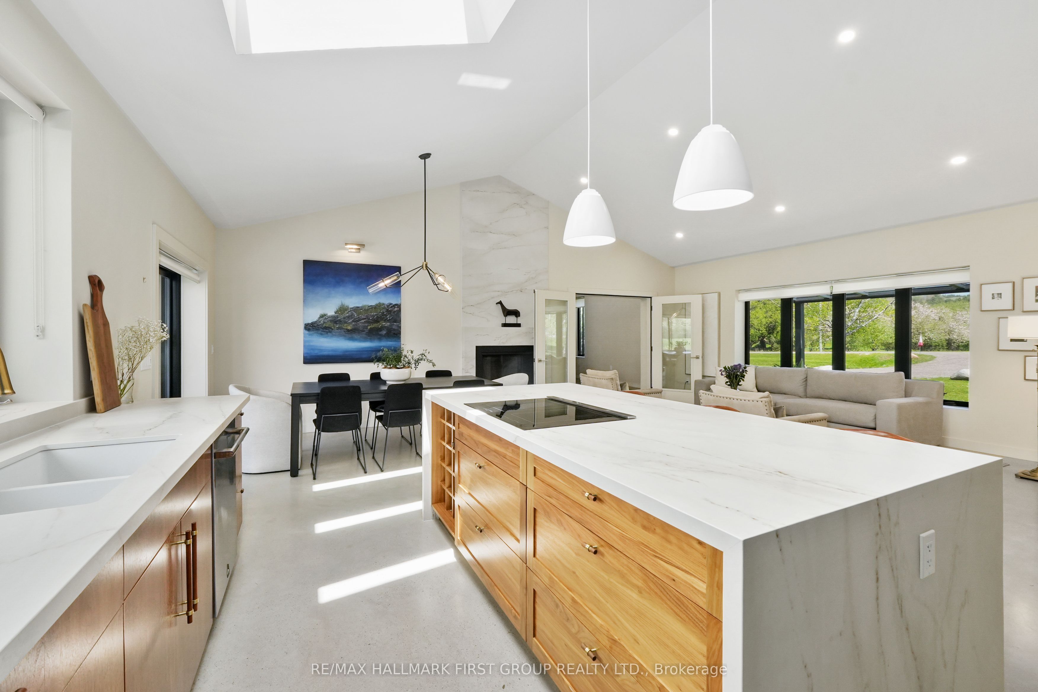 4566 Harwood Road Property Photo 13