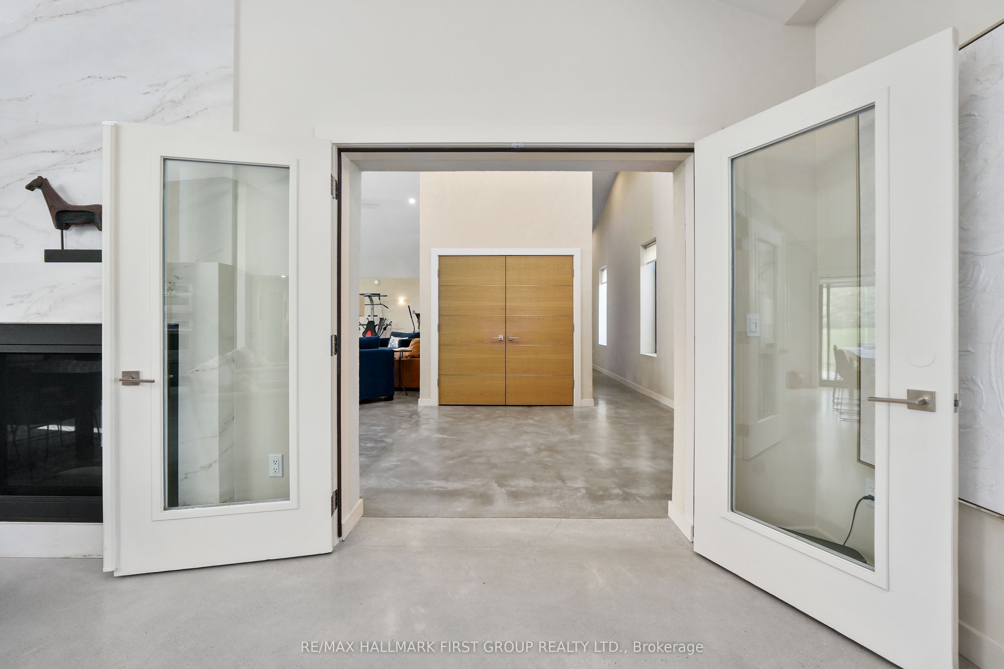 4566 Harwood Road Property Photo 15