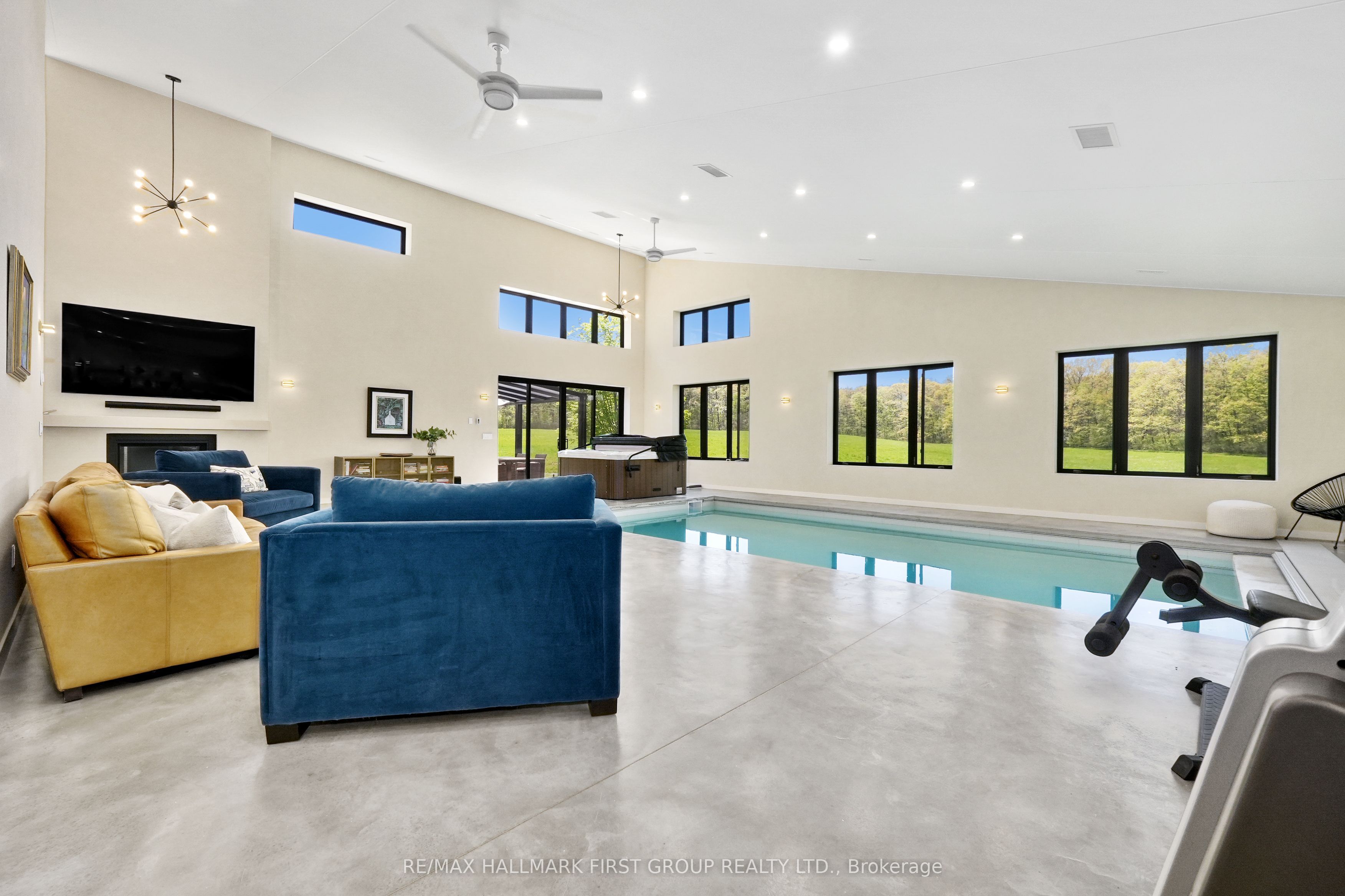 4566 Harwood Road Property Photo 19
