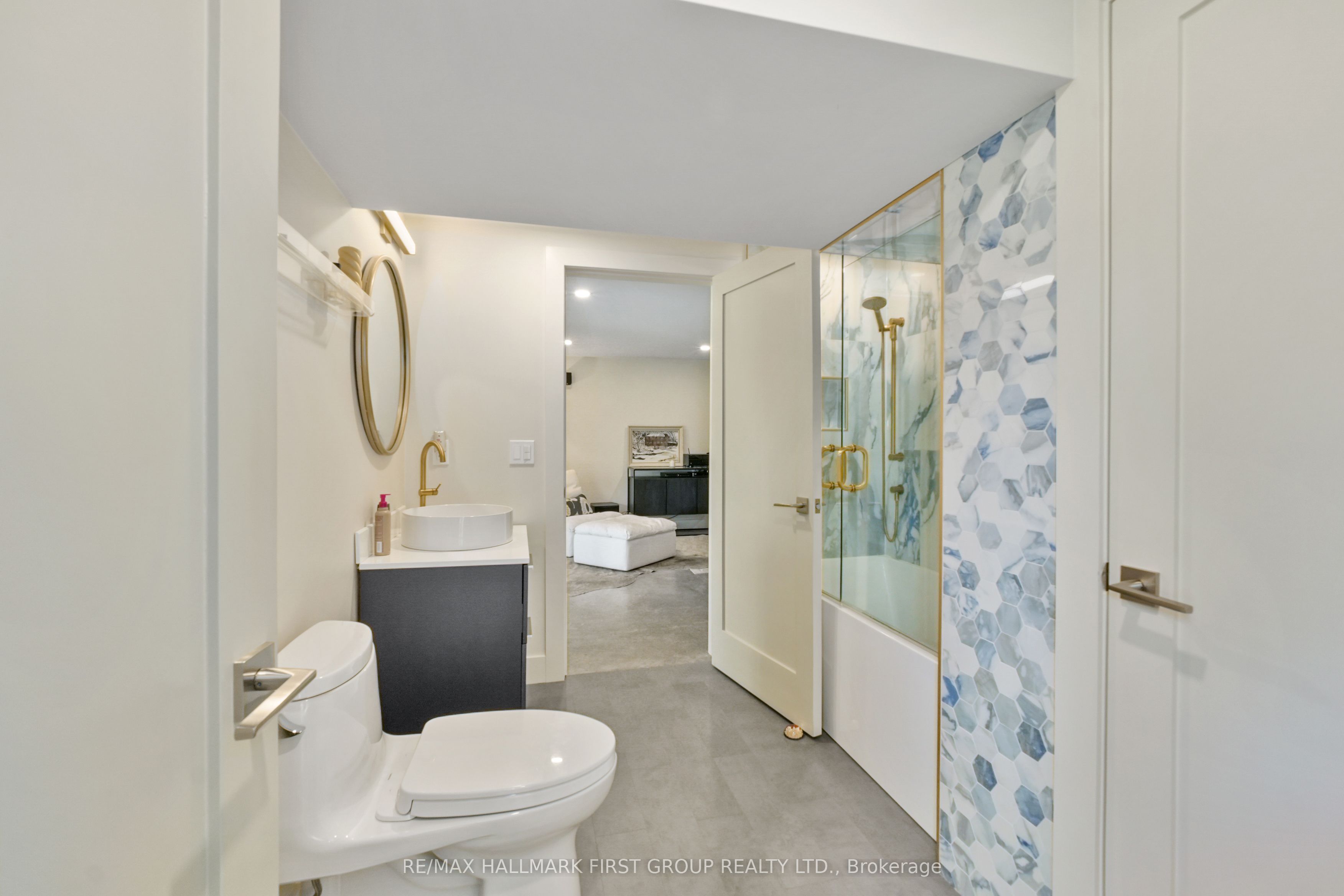 4566 Harwood Road Property Photo 33