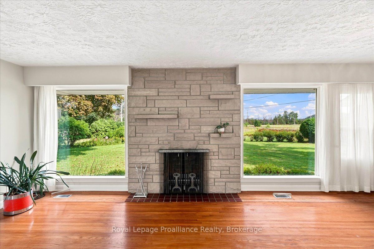120 Sidney Crescent Property Photo 12