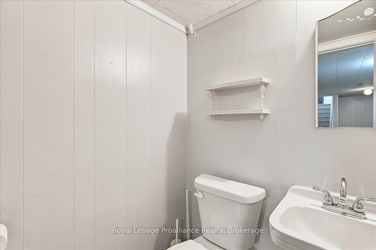 120 Sidney Crescent Property Photo 26
