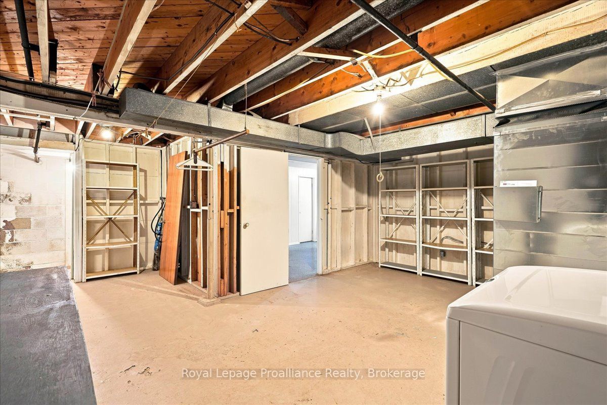 120 Sidney Crescent Property Photo 33