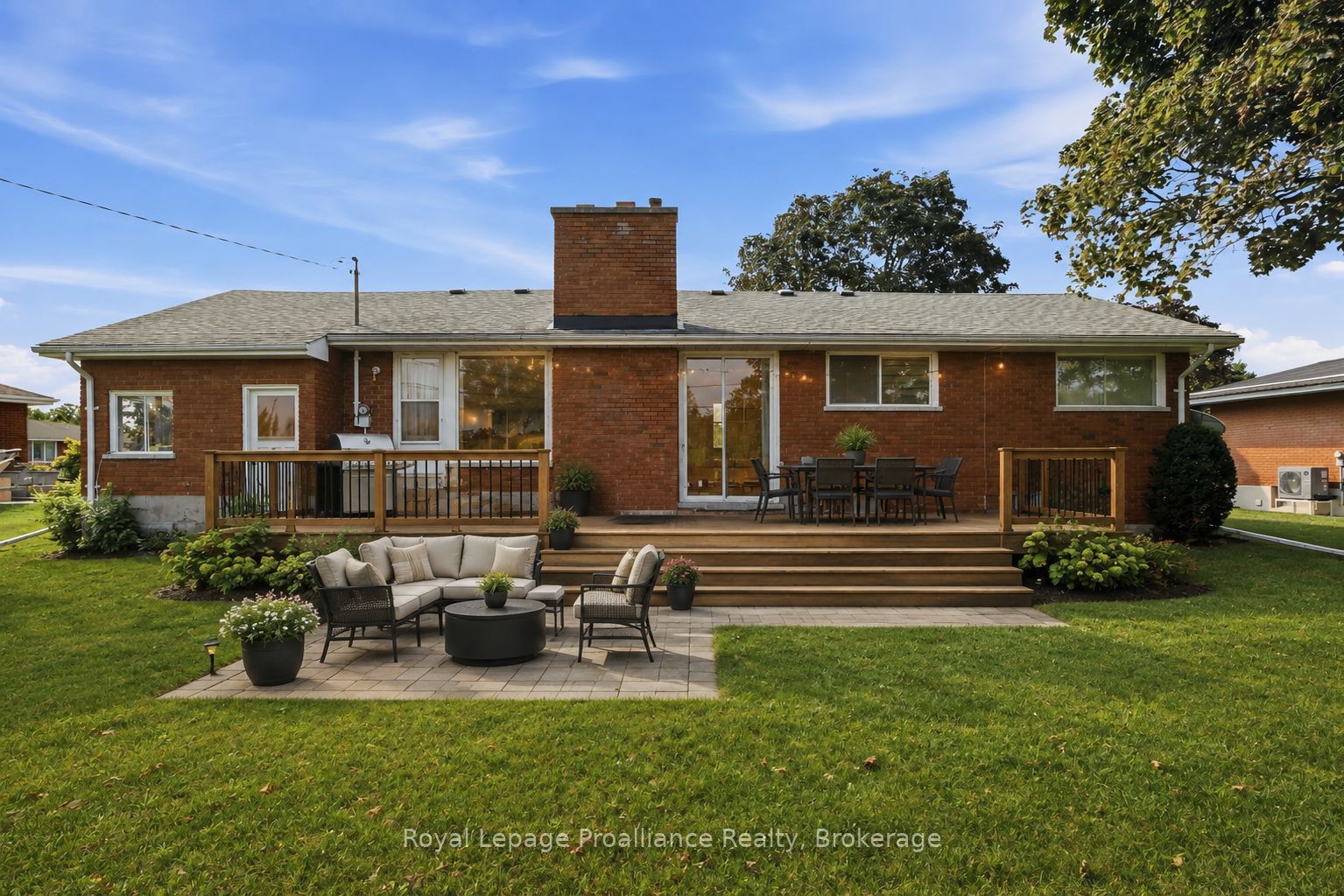 120 Sidney Crescent Property Photo 39