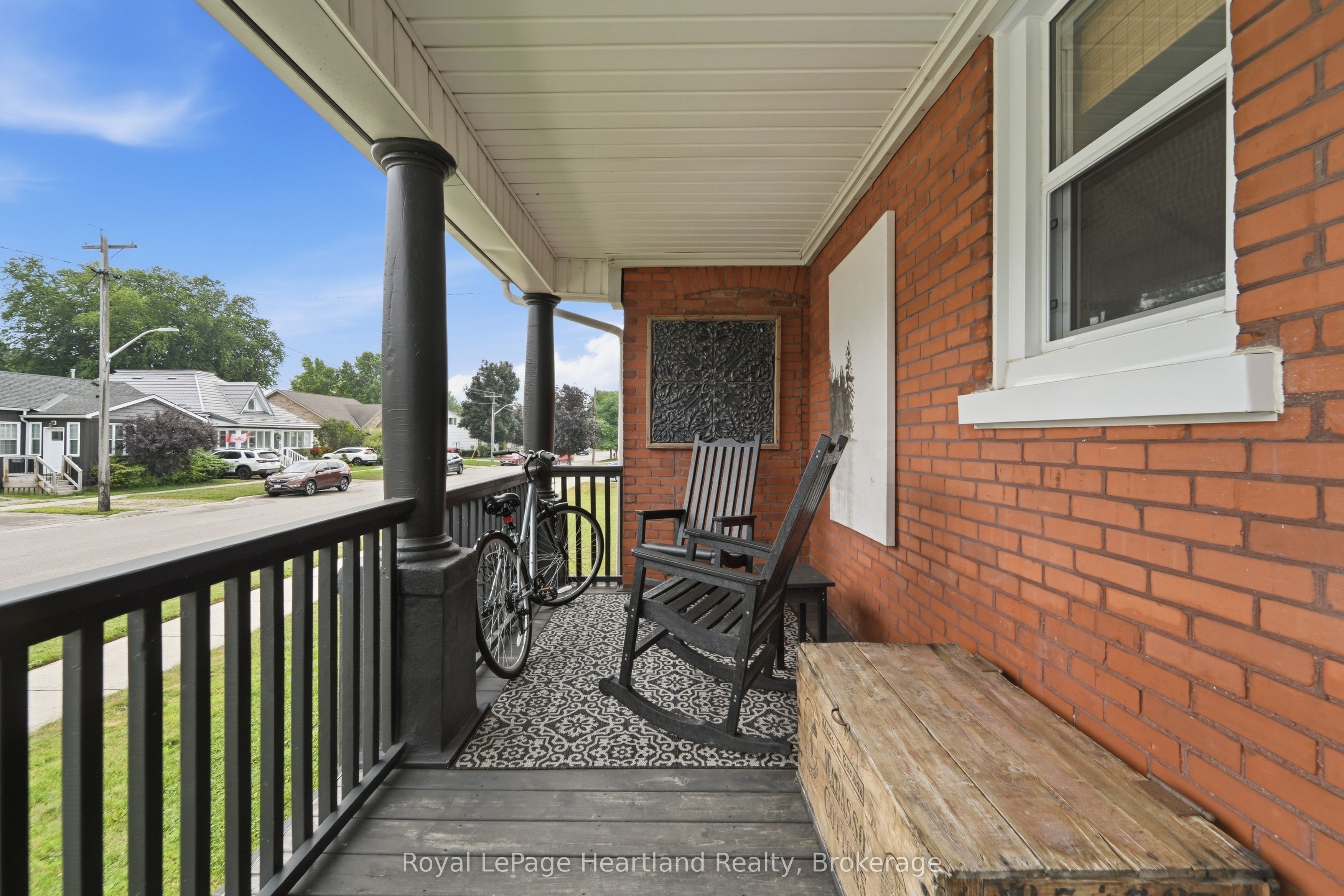 5 Britannia Road W Property Photo 6