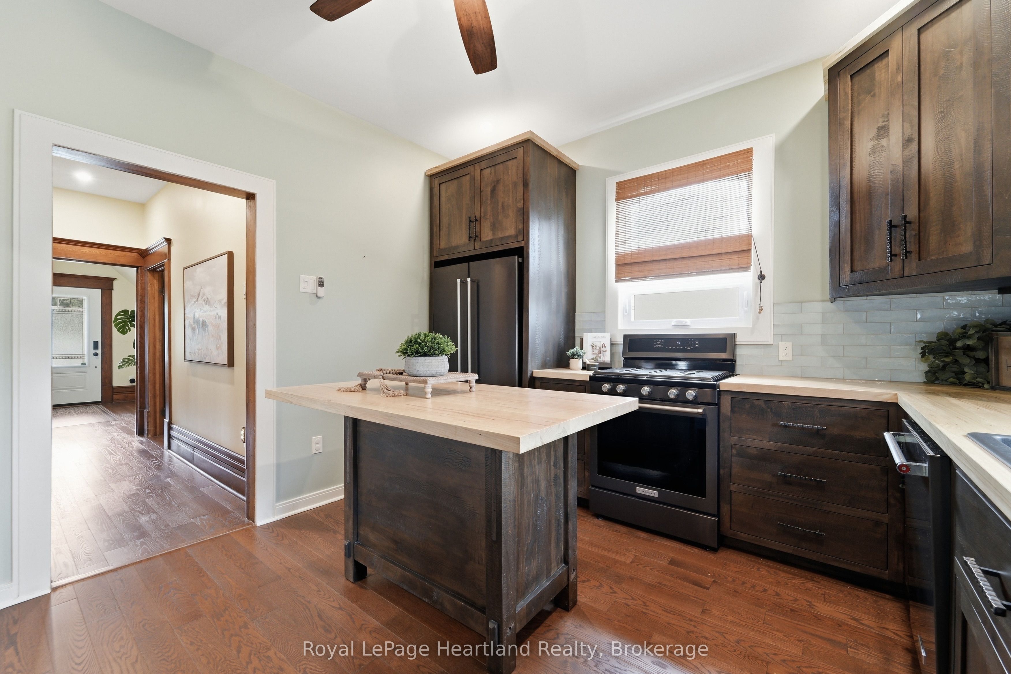 5 Britannia Road W Property Photo 20