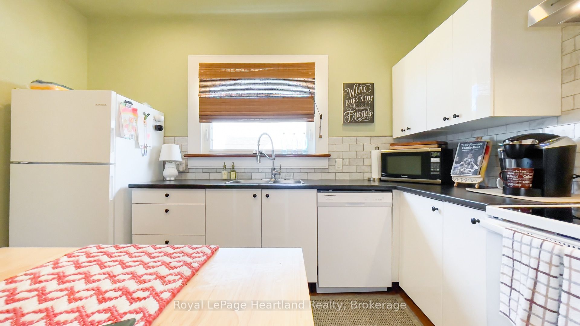 5 Britannia Road W Property Photo 39