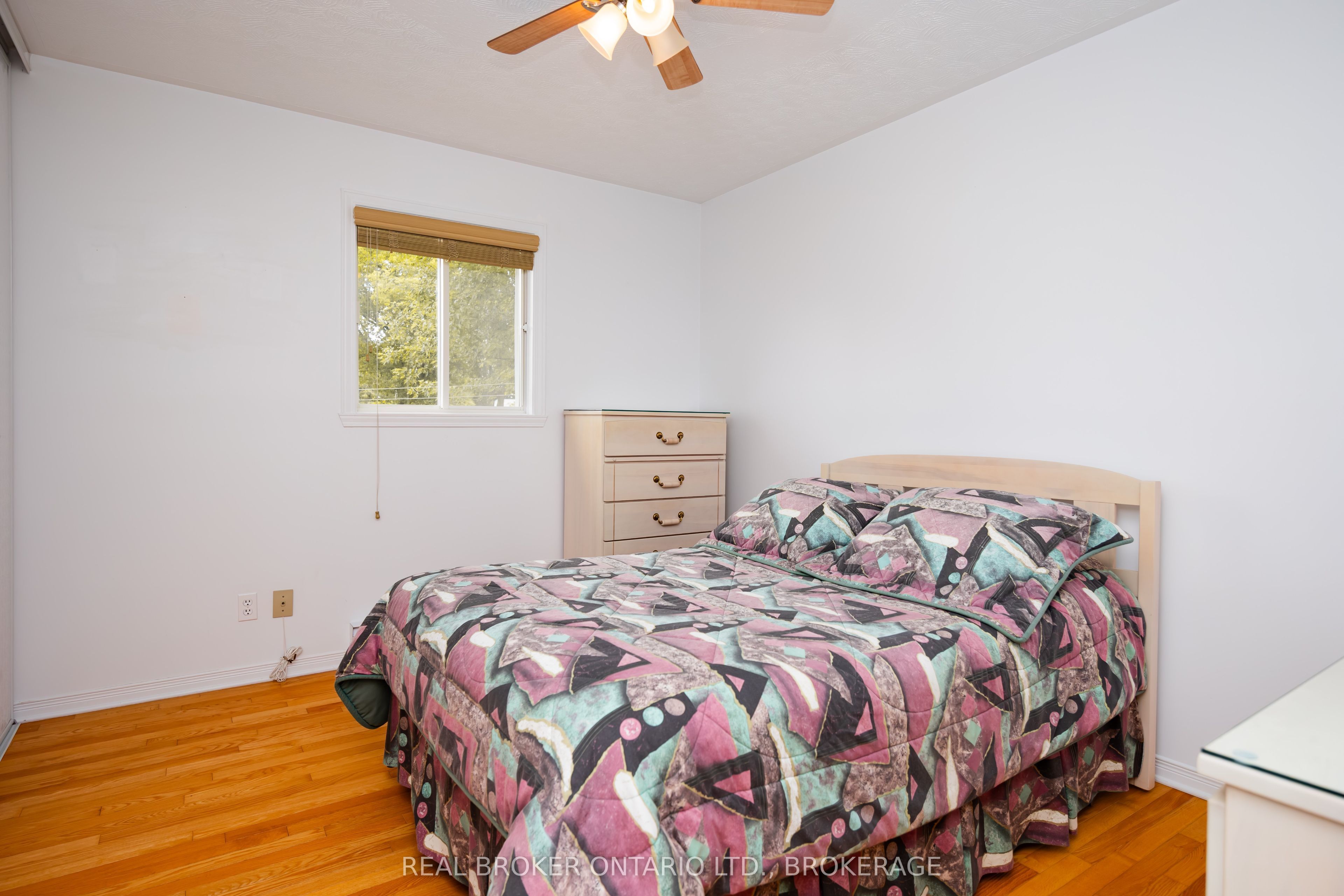 20392 Roy Crescent Property Photo 22