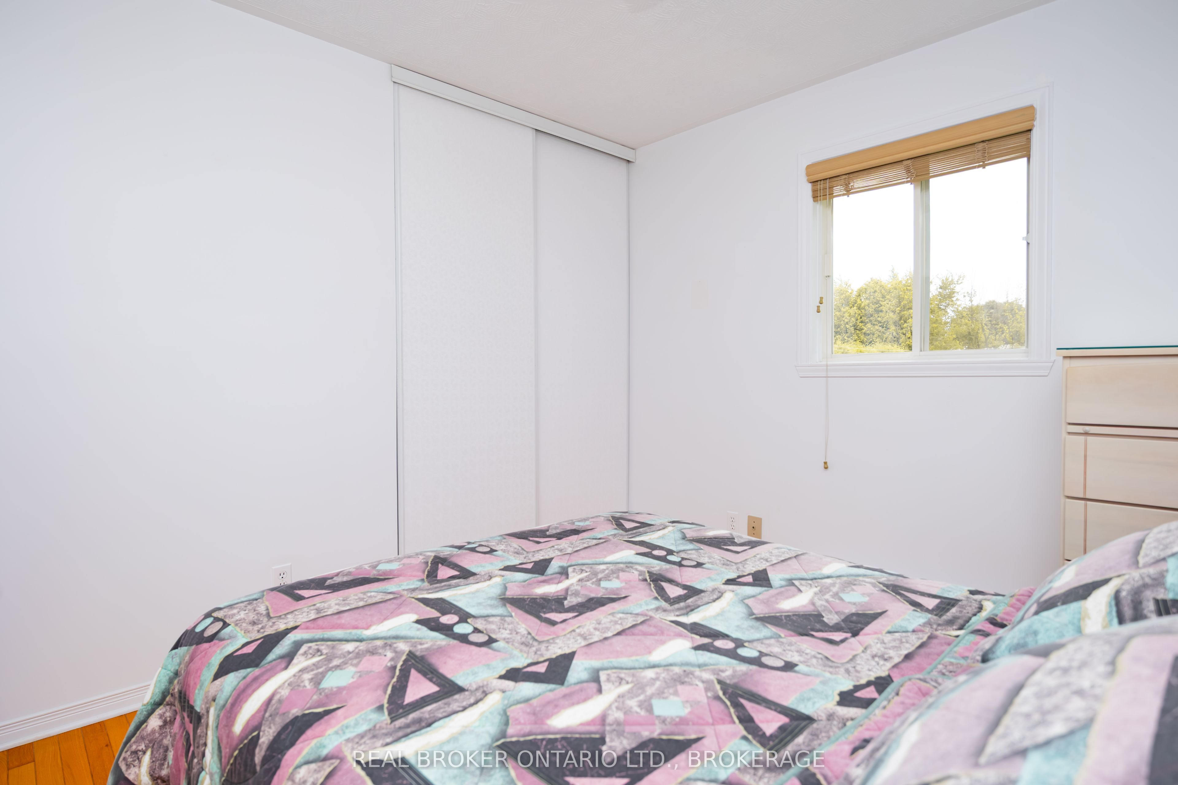 20392 Roy Crescent Property Photo 24