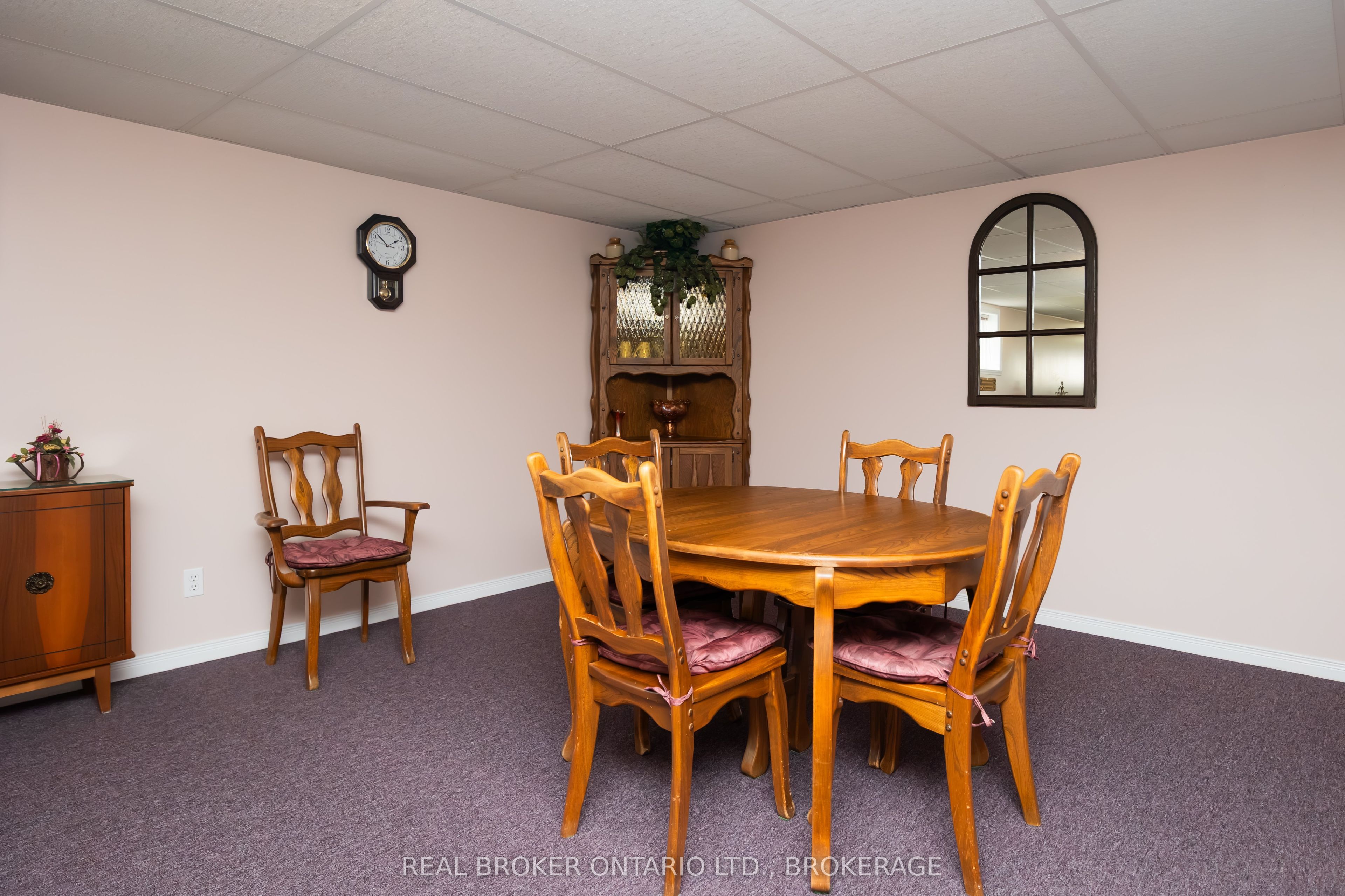20392 Roy Crescent Property Photo 32