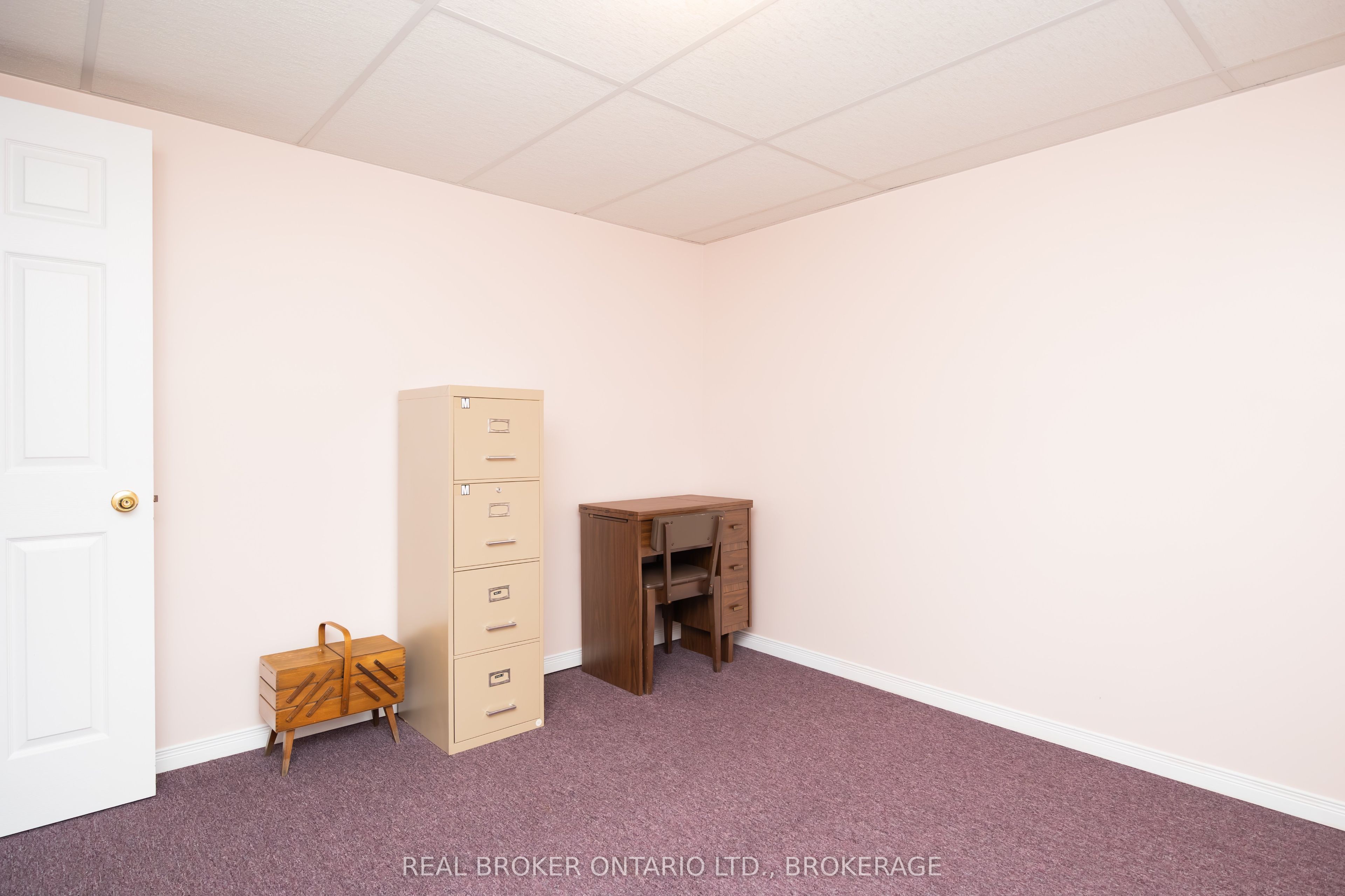 20392 Roy Crescent Property Photo 34