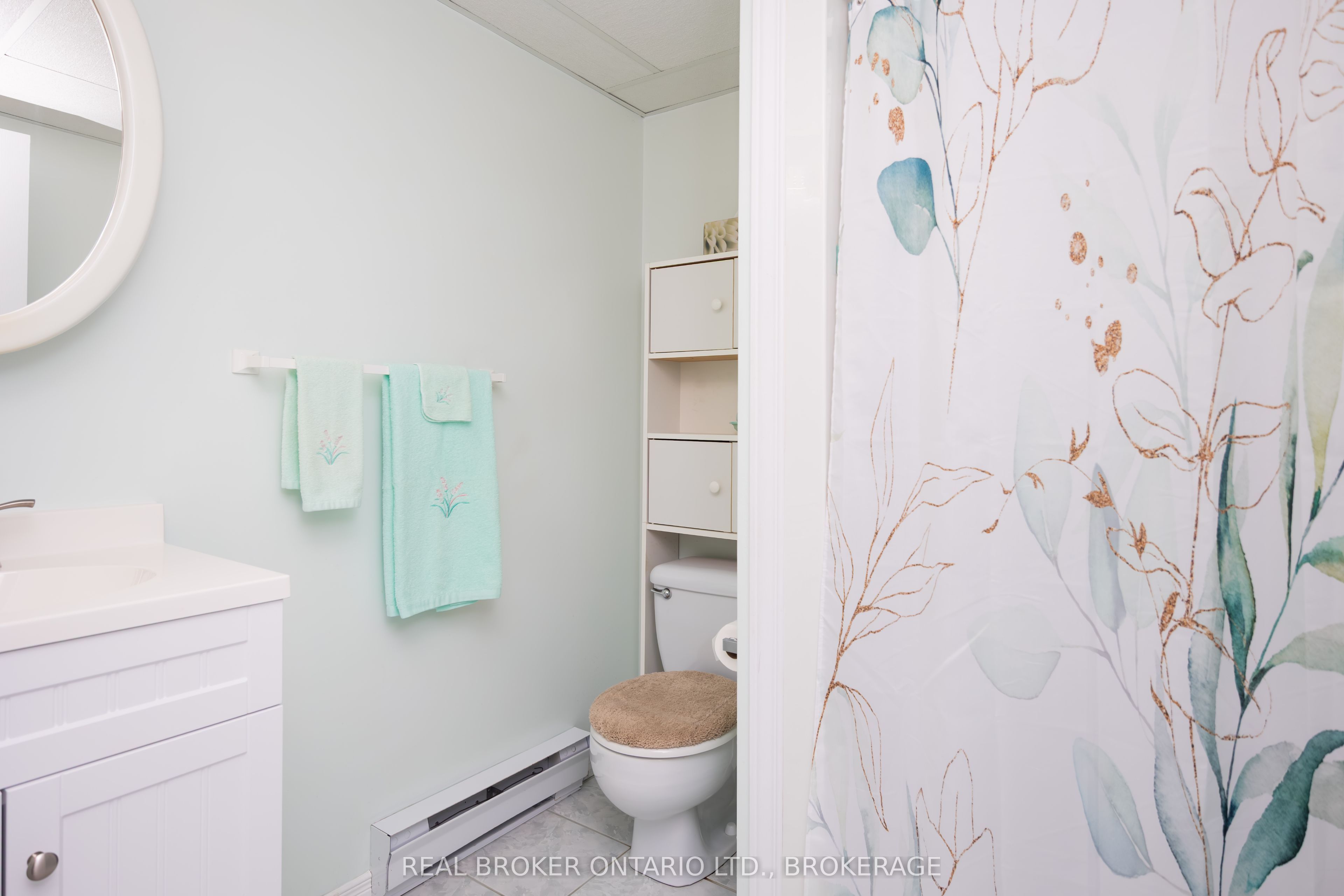20392 Roy Crescent Property Photo 35