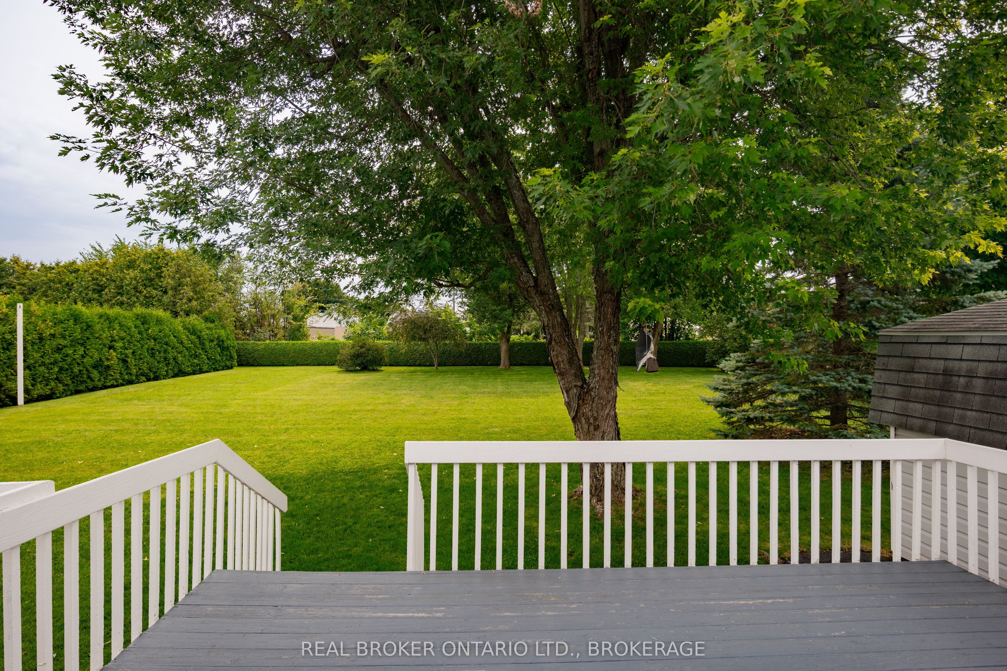 20392 Roy Crescent Property Photo 43