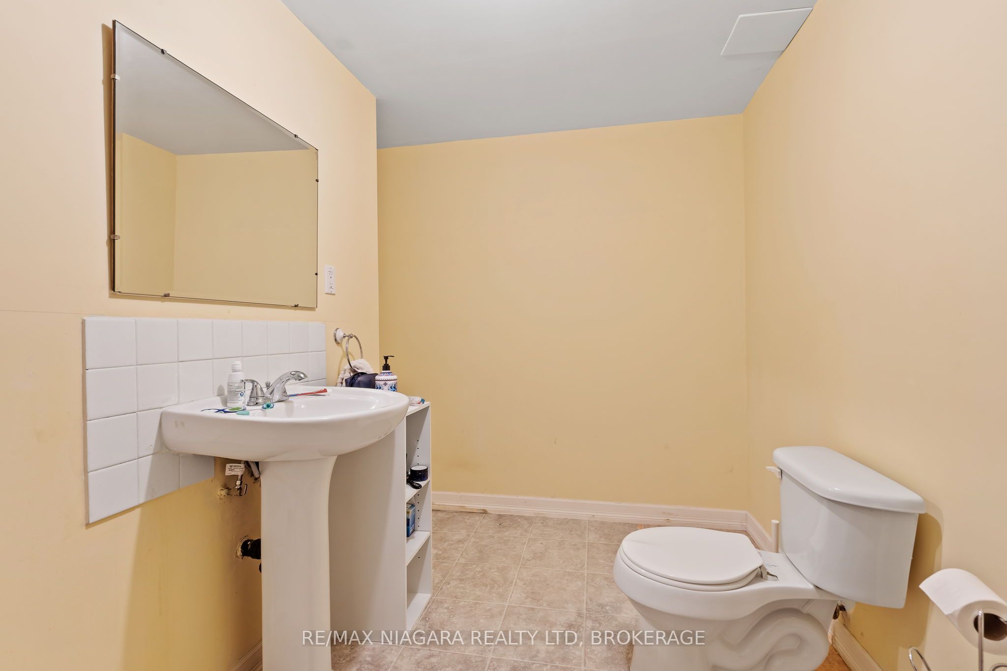 1448 Niagara Stone Road 17 Property Photo 25