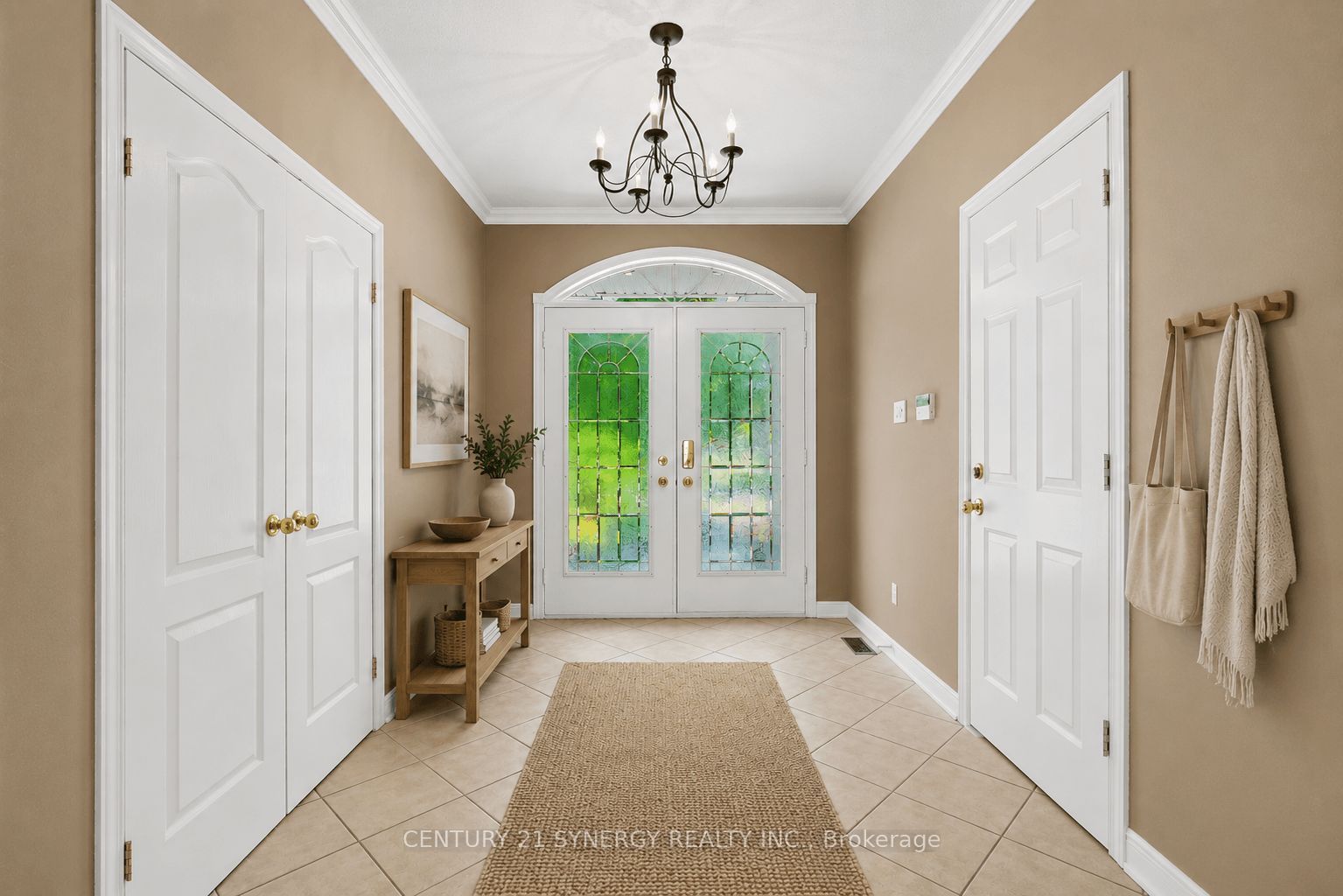 17 Warnock Court Property Photo 3