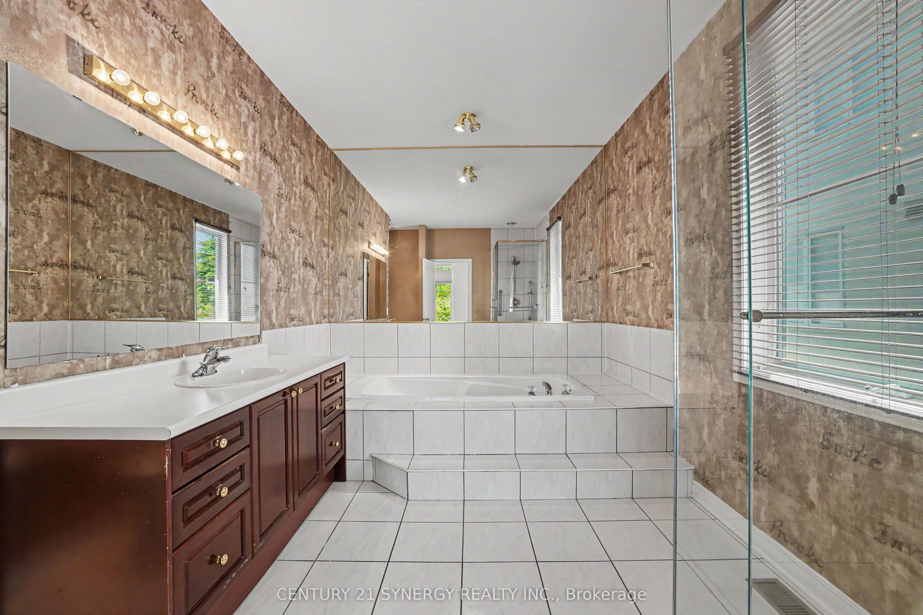 17 Warnock Court Property Photo 29