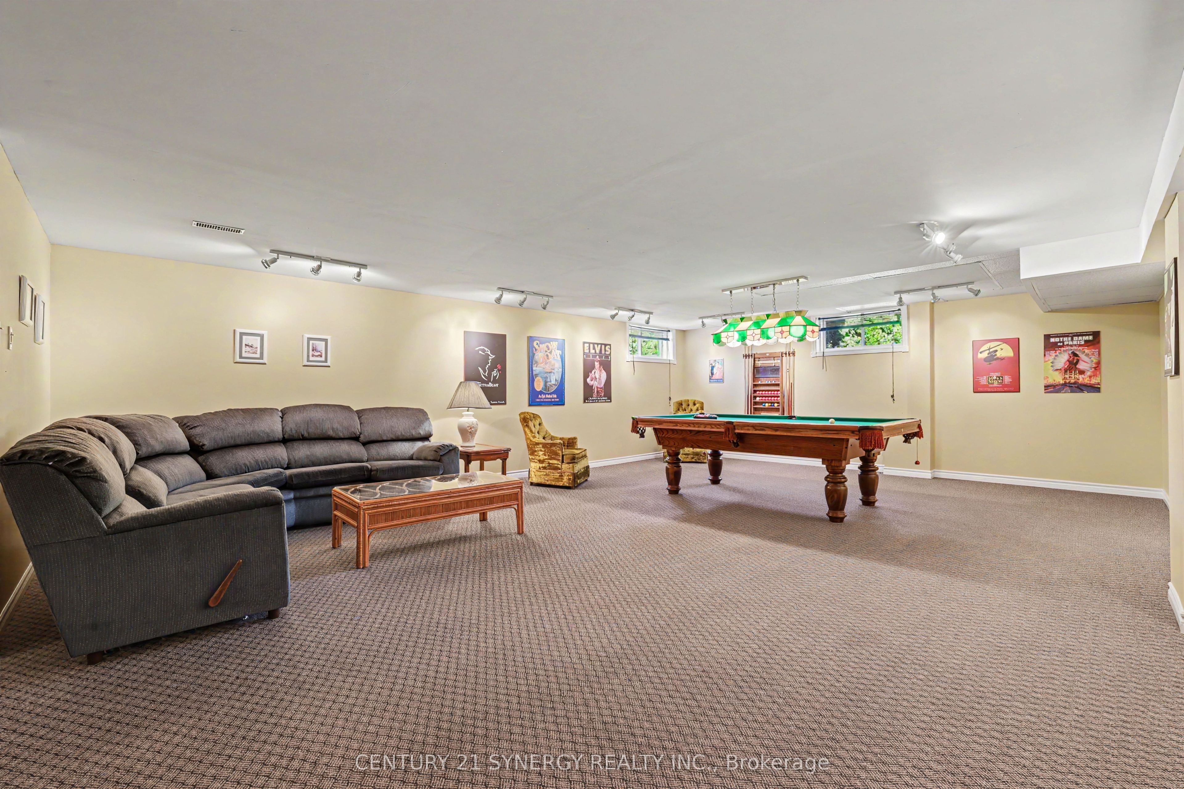 17 Warnock Court Property Photo 34