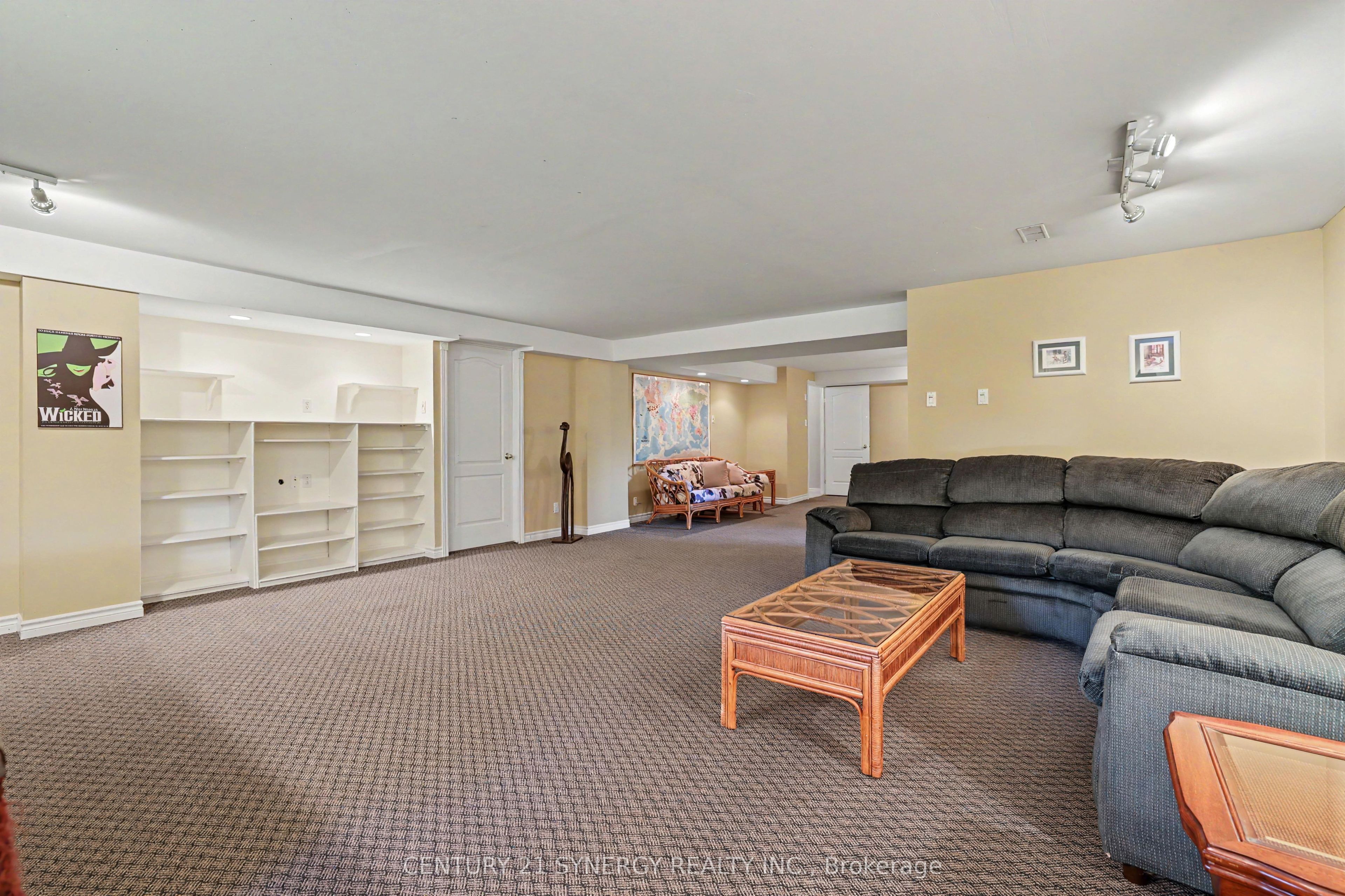 17 Warnock Court Property Photo 36