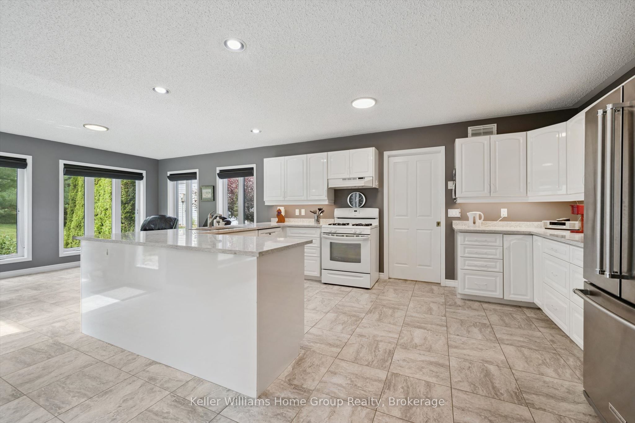 90 White Bark Way Property Photo 9