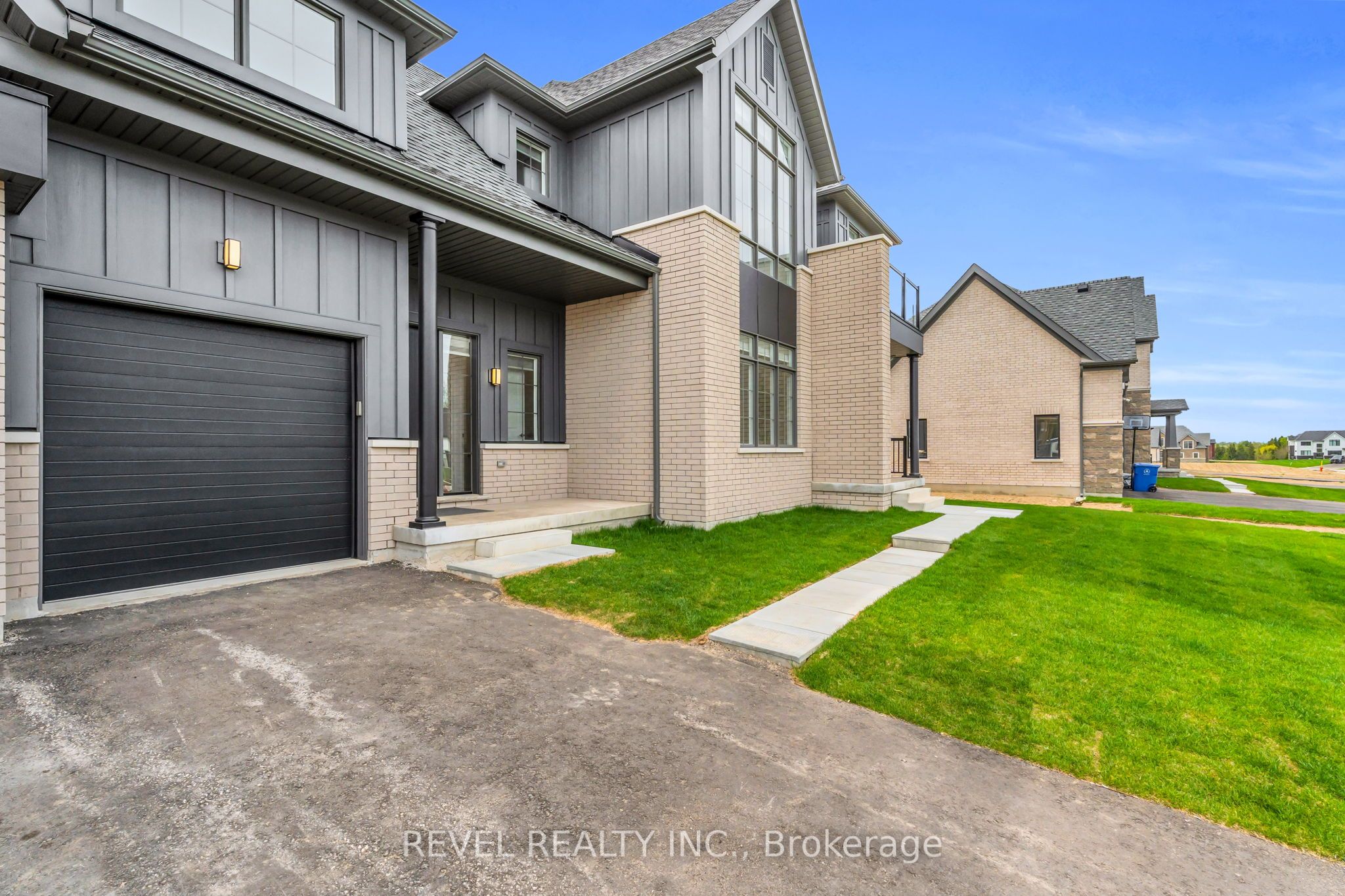 36 Ewing Way Property Photo 3