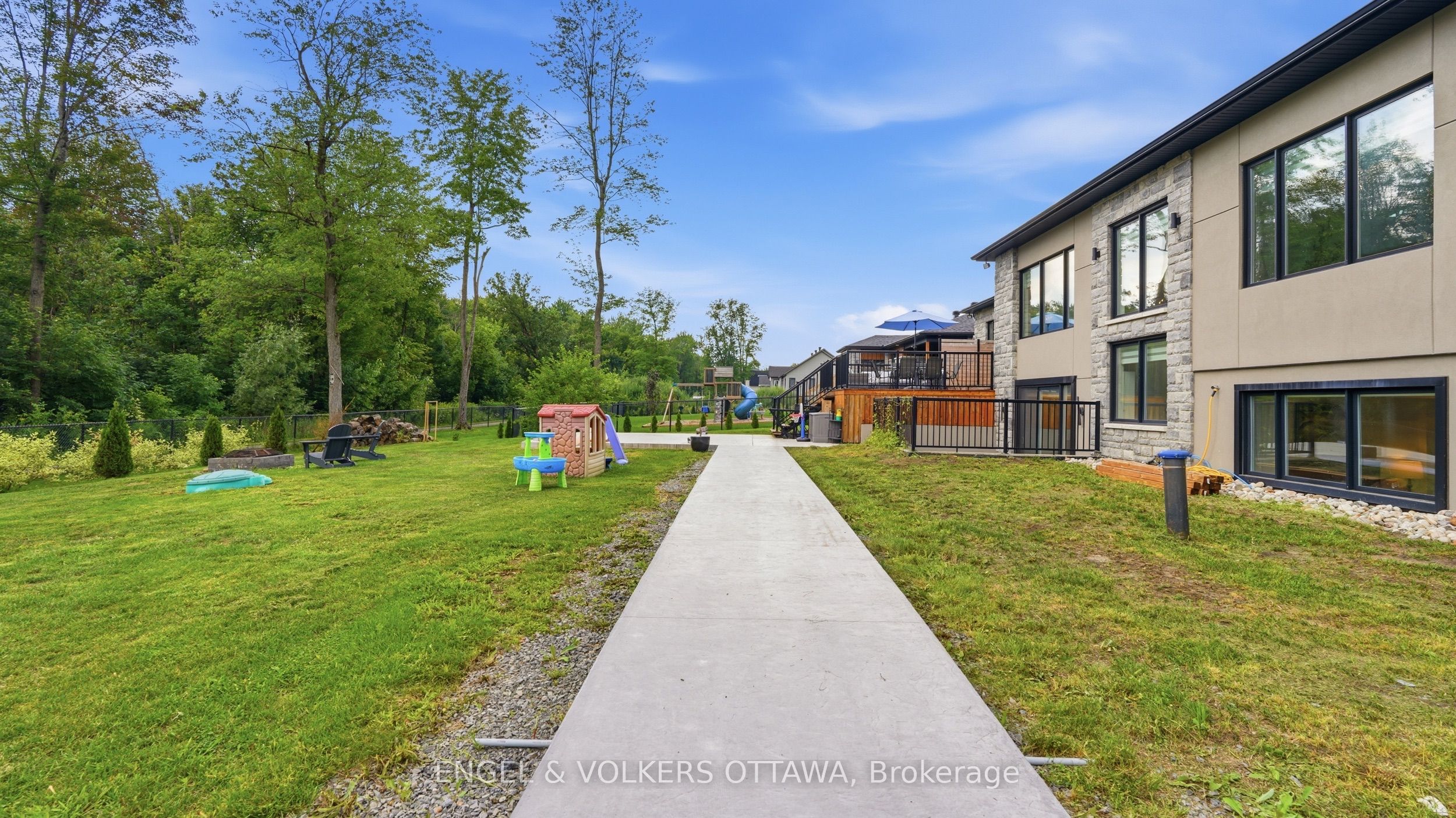517-517b Shoreway Drive Property Photo 43