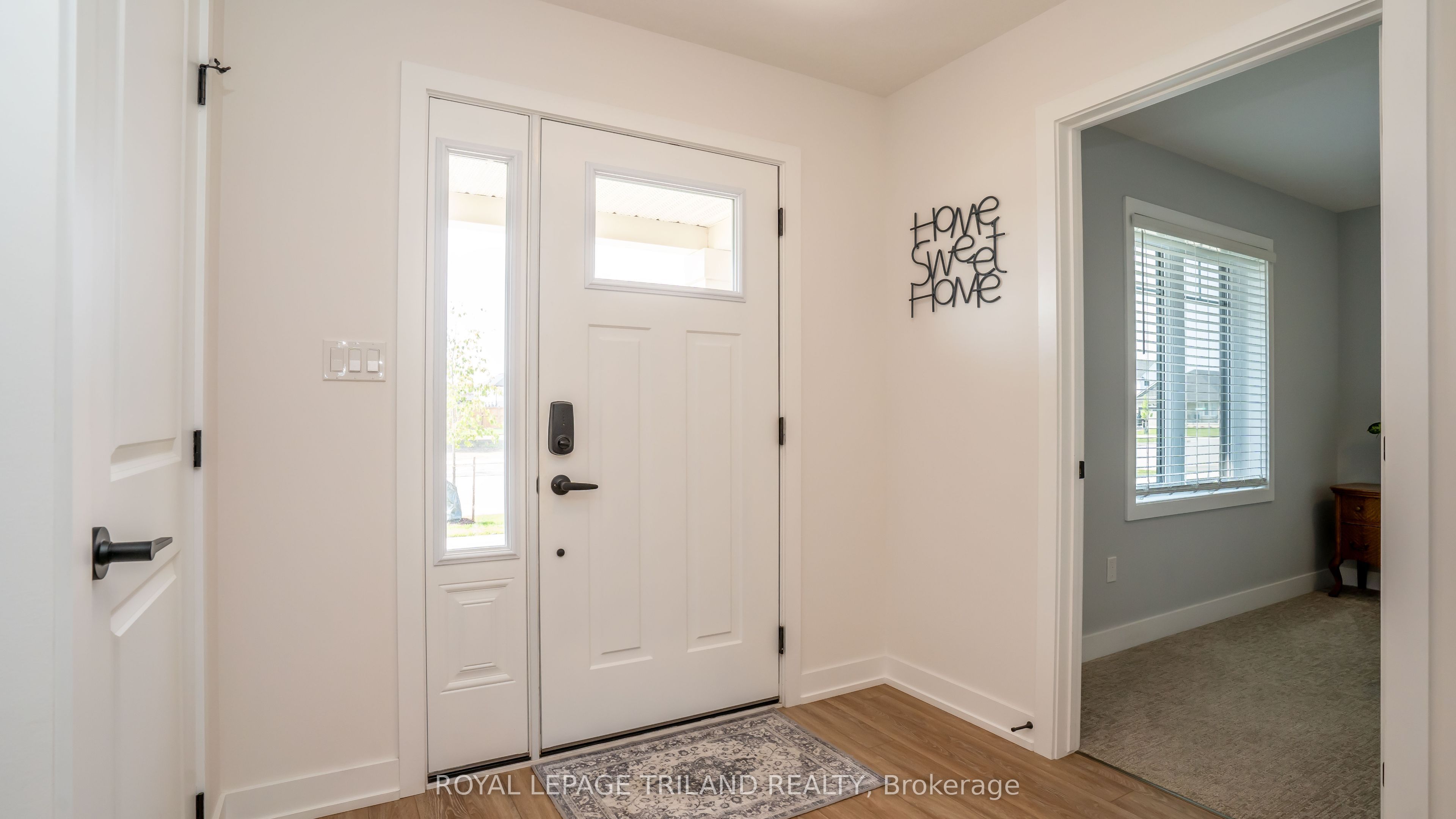 138 Renaissance Drive Property Photo 6