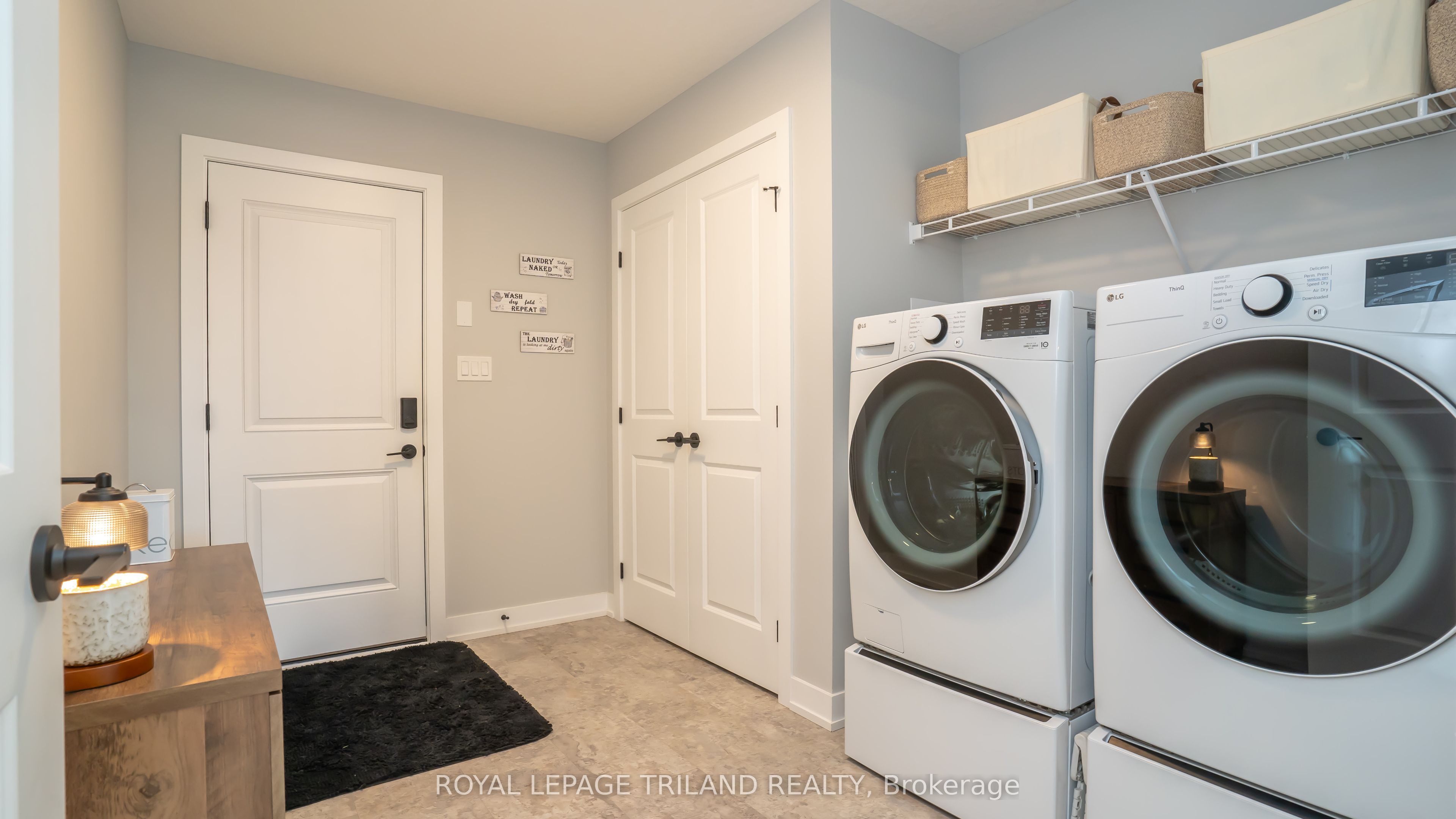 138 Renaissance Drive Property Photo 20
