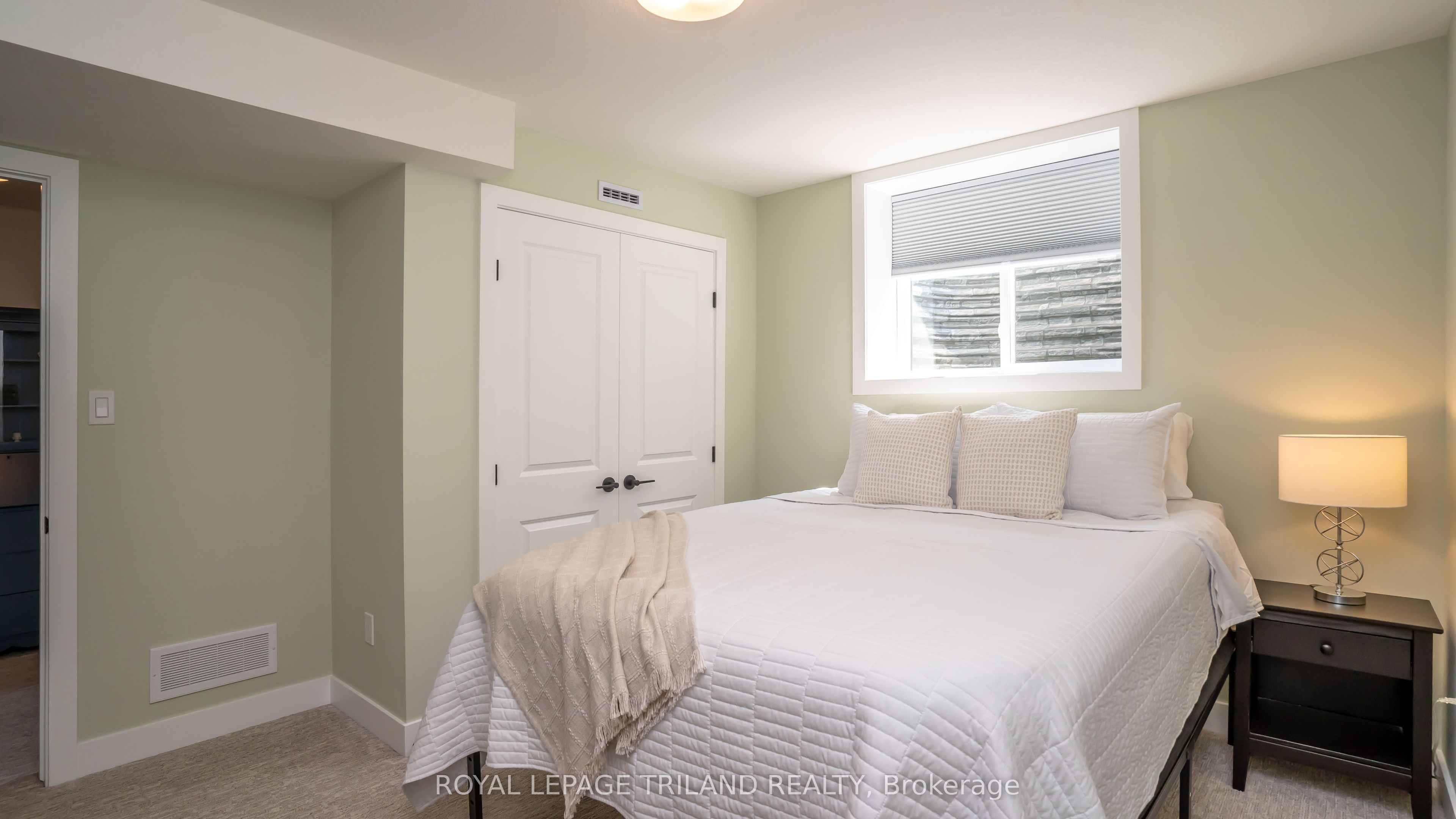 138 Renaissance Drive Property Photo 25