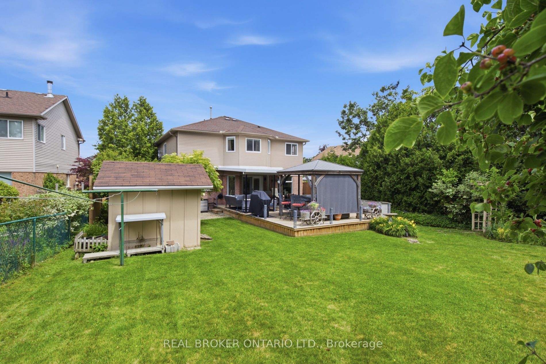 196 Harwood Road Property Photo 45