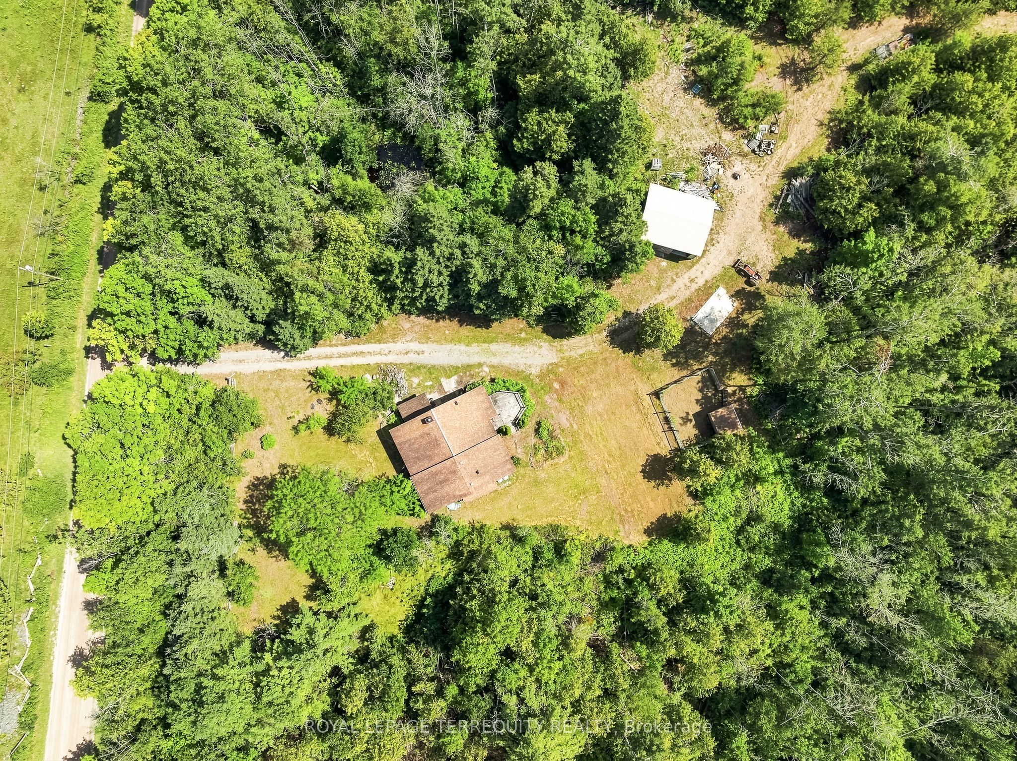 403 Concession Rd 12 E Property Photo 2