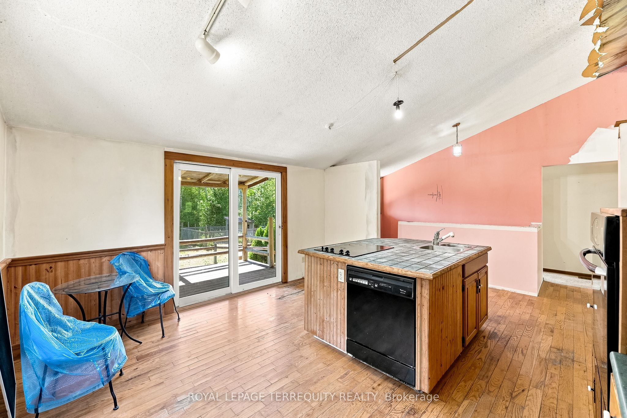 403 Concession Rd 12 E Property Photo 15