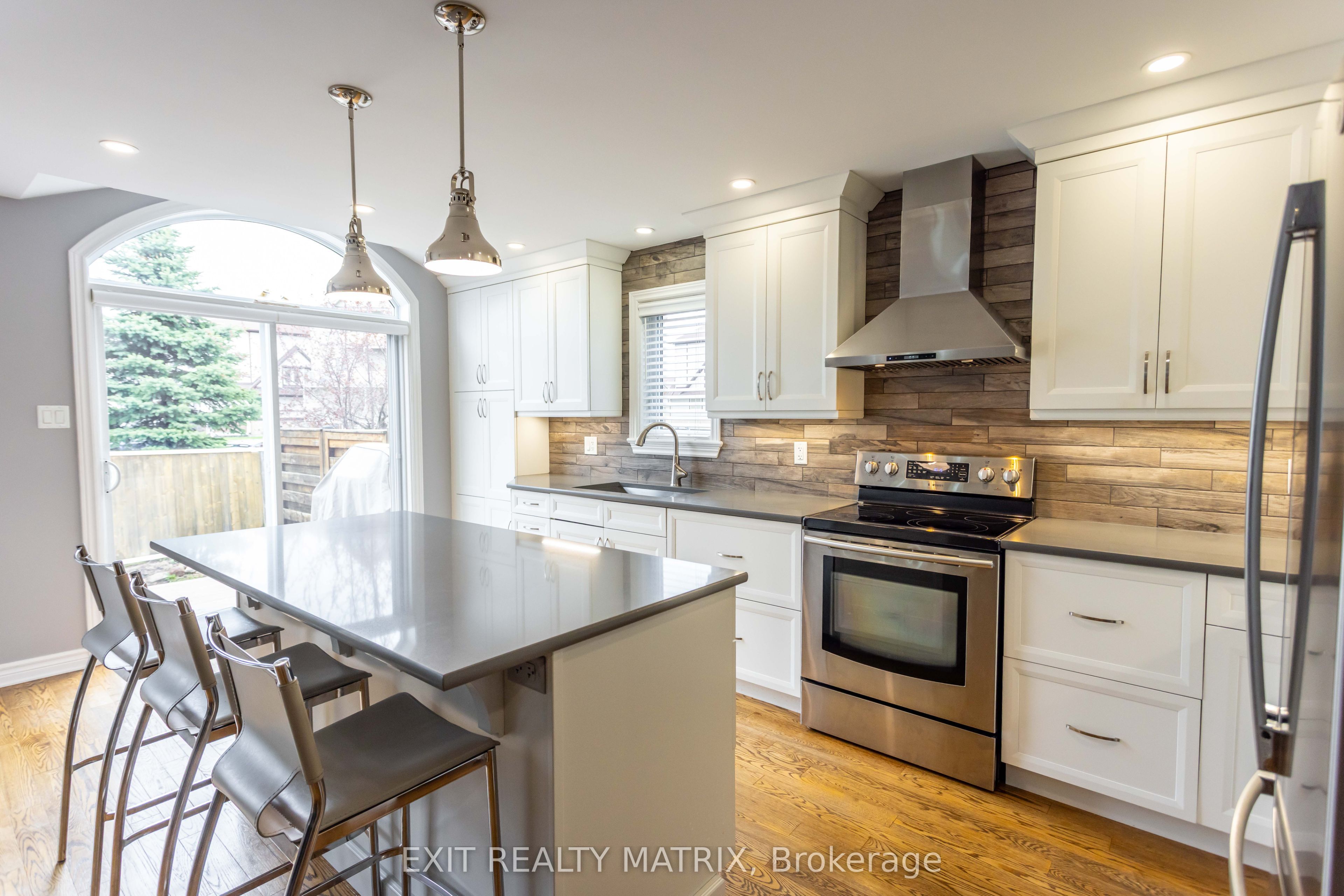195 Tapley Place Property Photo 13