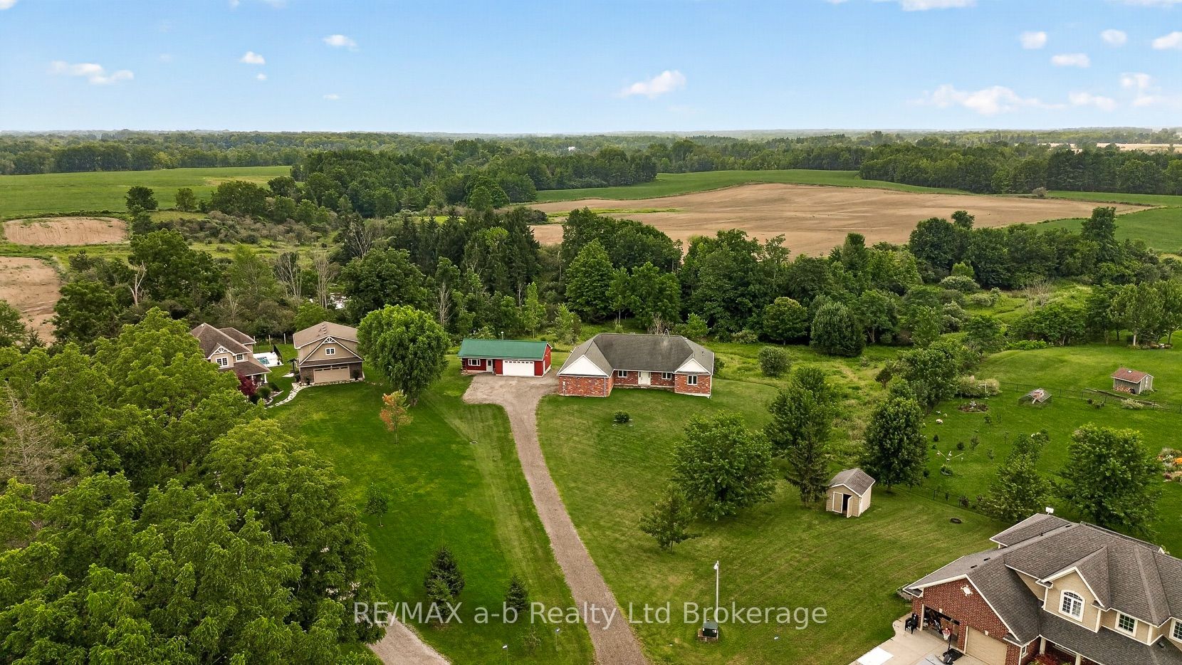8827 Prince Street Property Photo 1