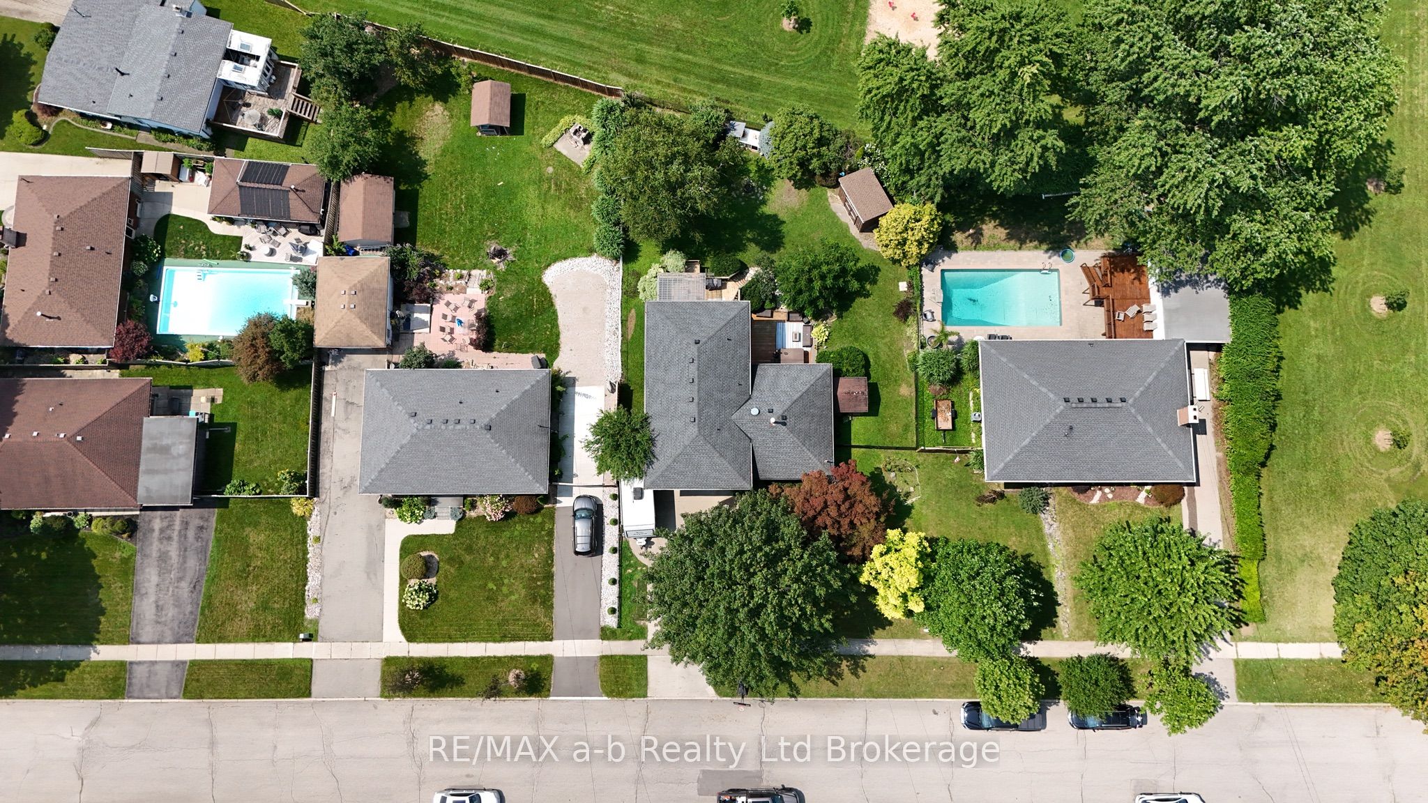 269 Ferncrest Road Property Photo 4