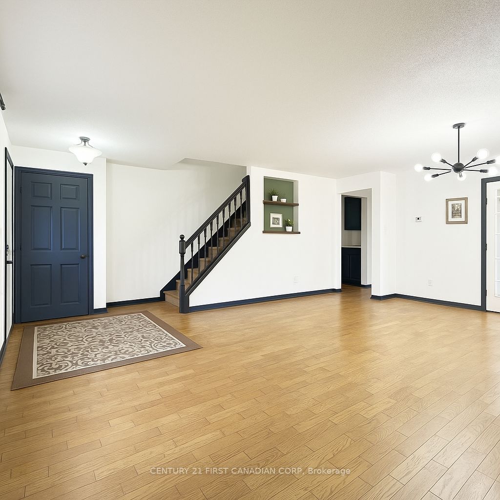 124 Ardsley Crescent Property Photo 2