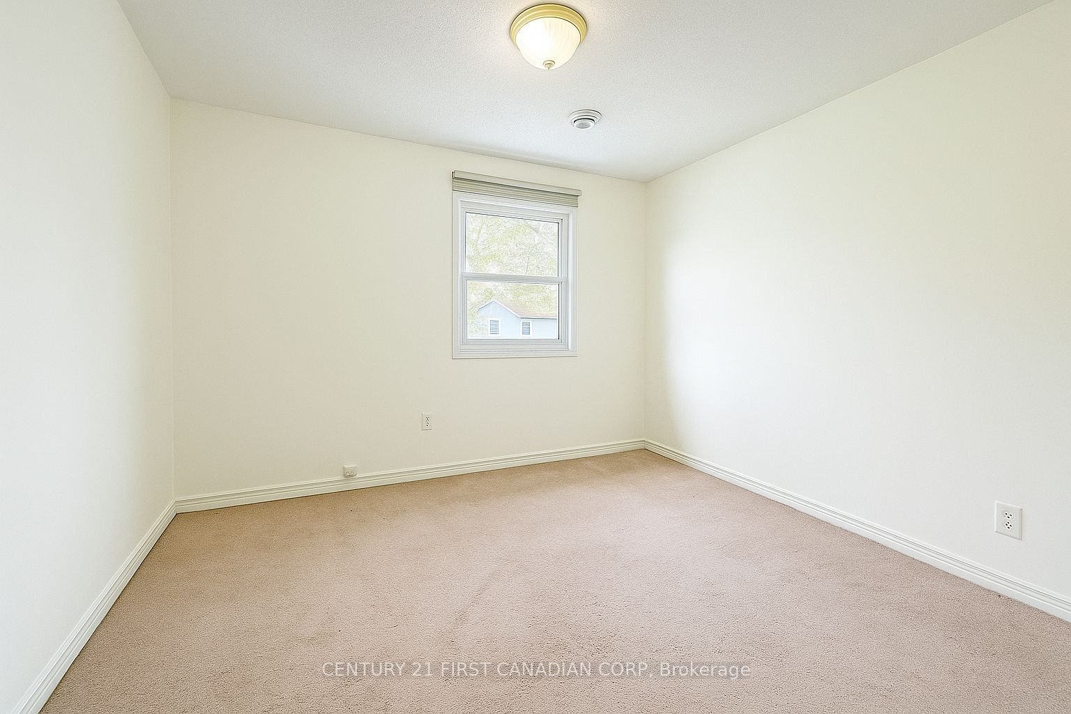 124 Ardsley Crescent Property Photo 8