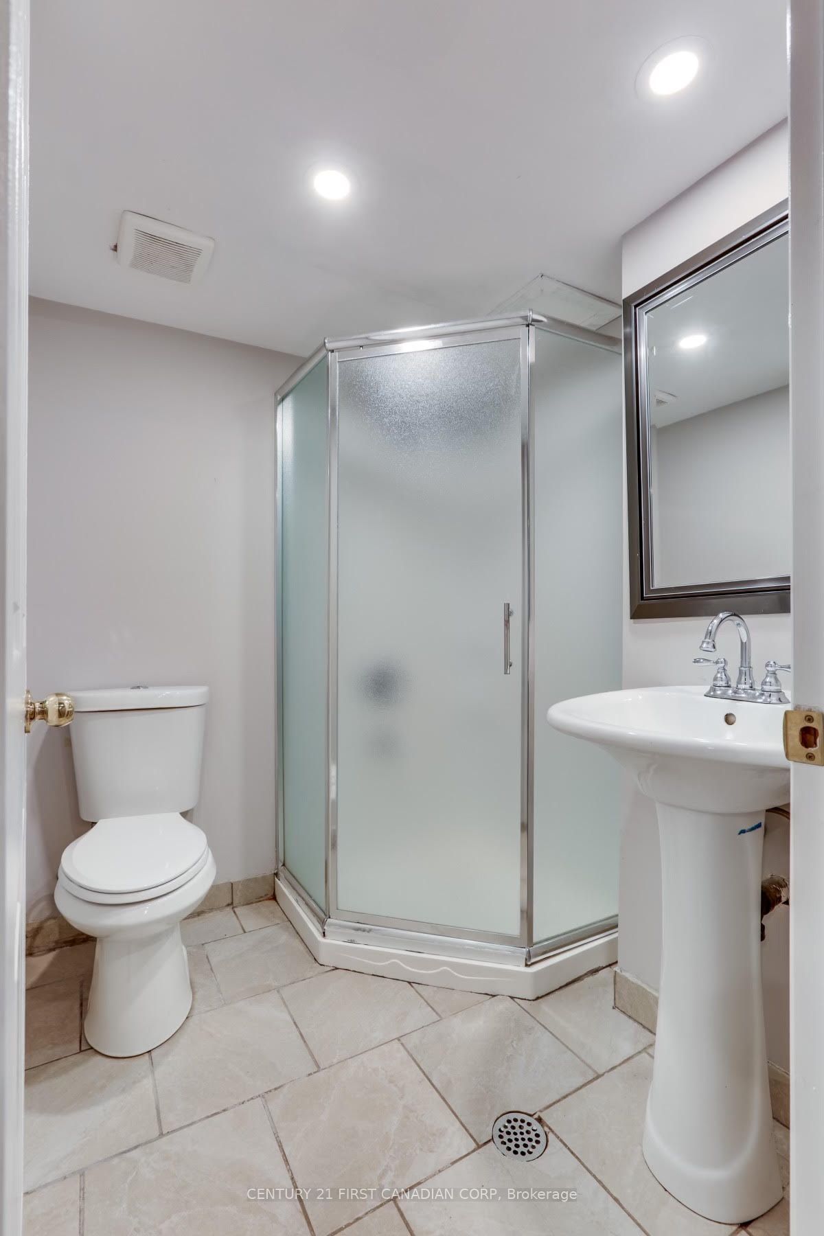 110 Monmore Road Property Photo 11
