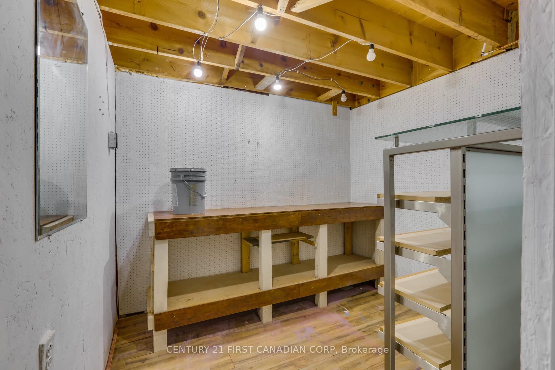 110 Monmore Road Property Photo 14